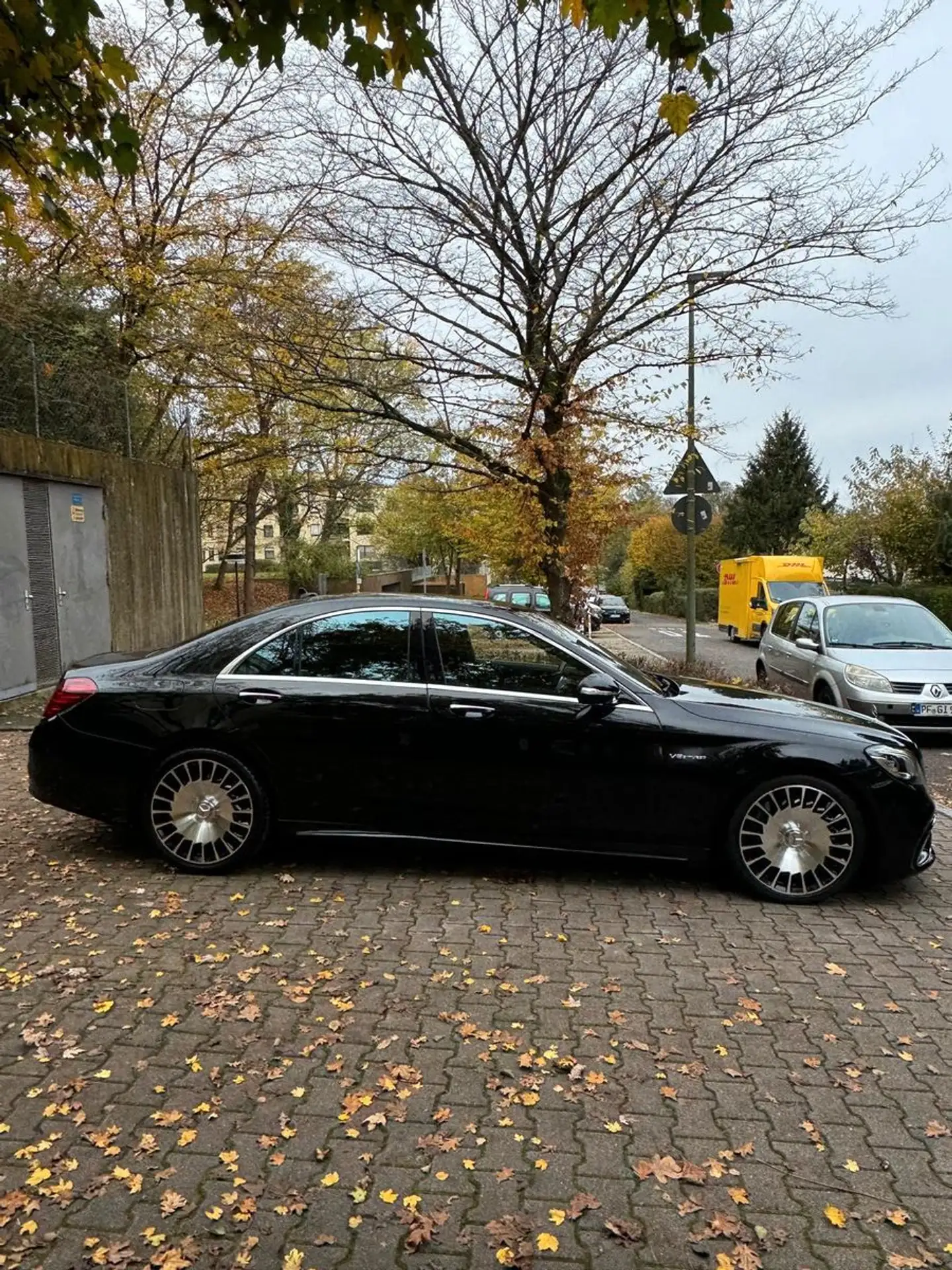 Mercedes-Benz - S 500