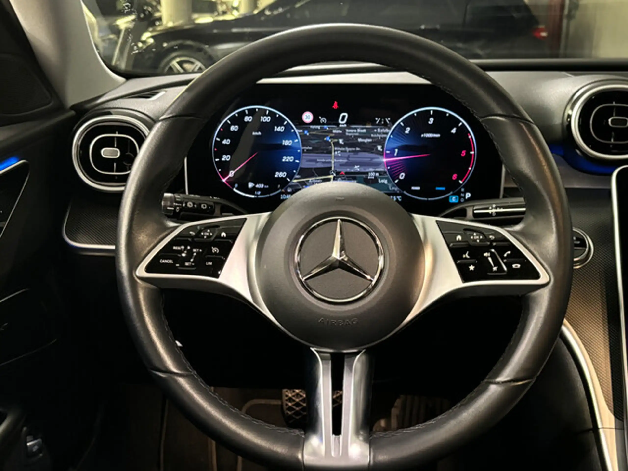 Mercedes-Benz - C 220