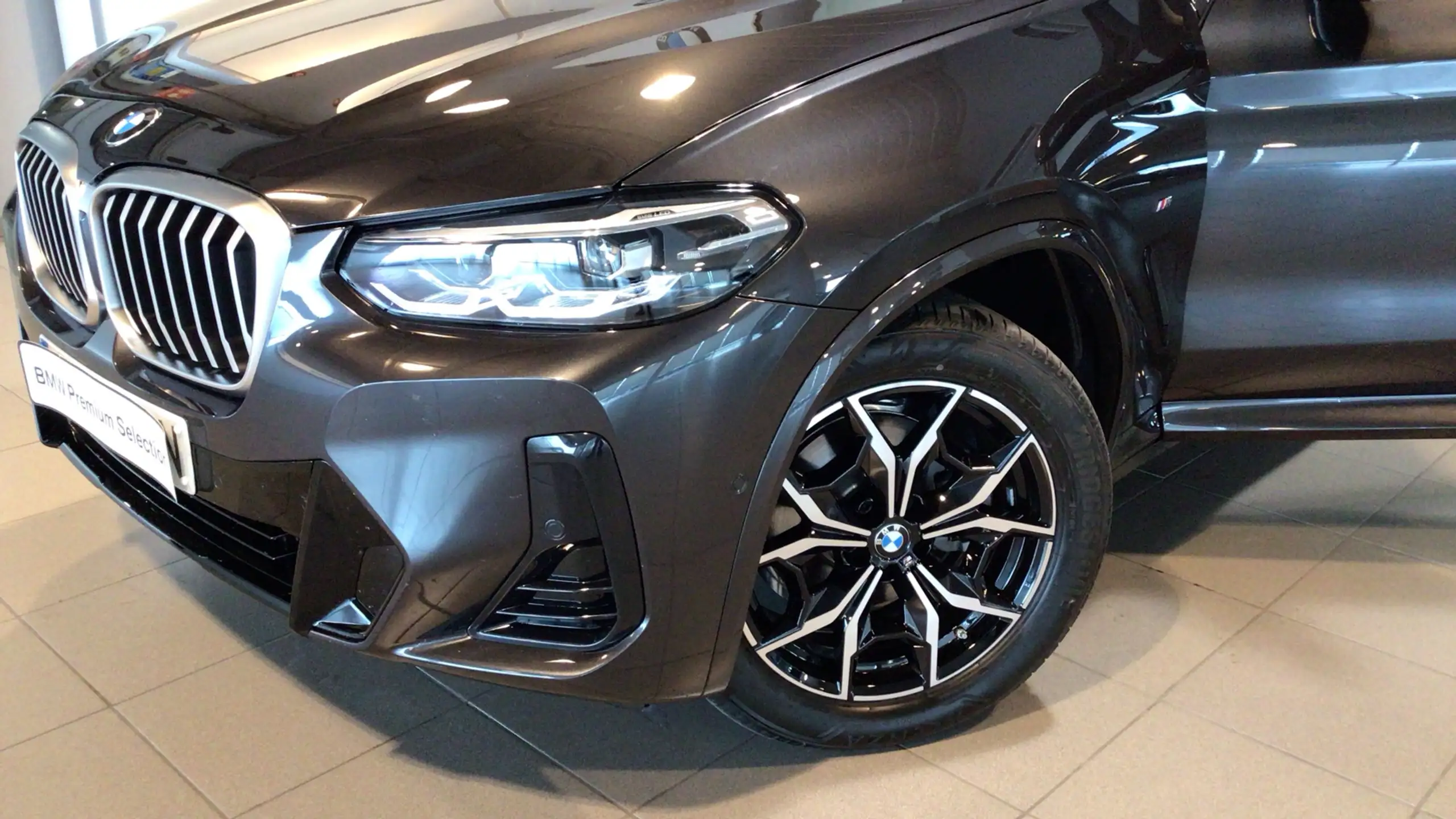 BMW - X3