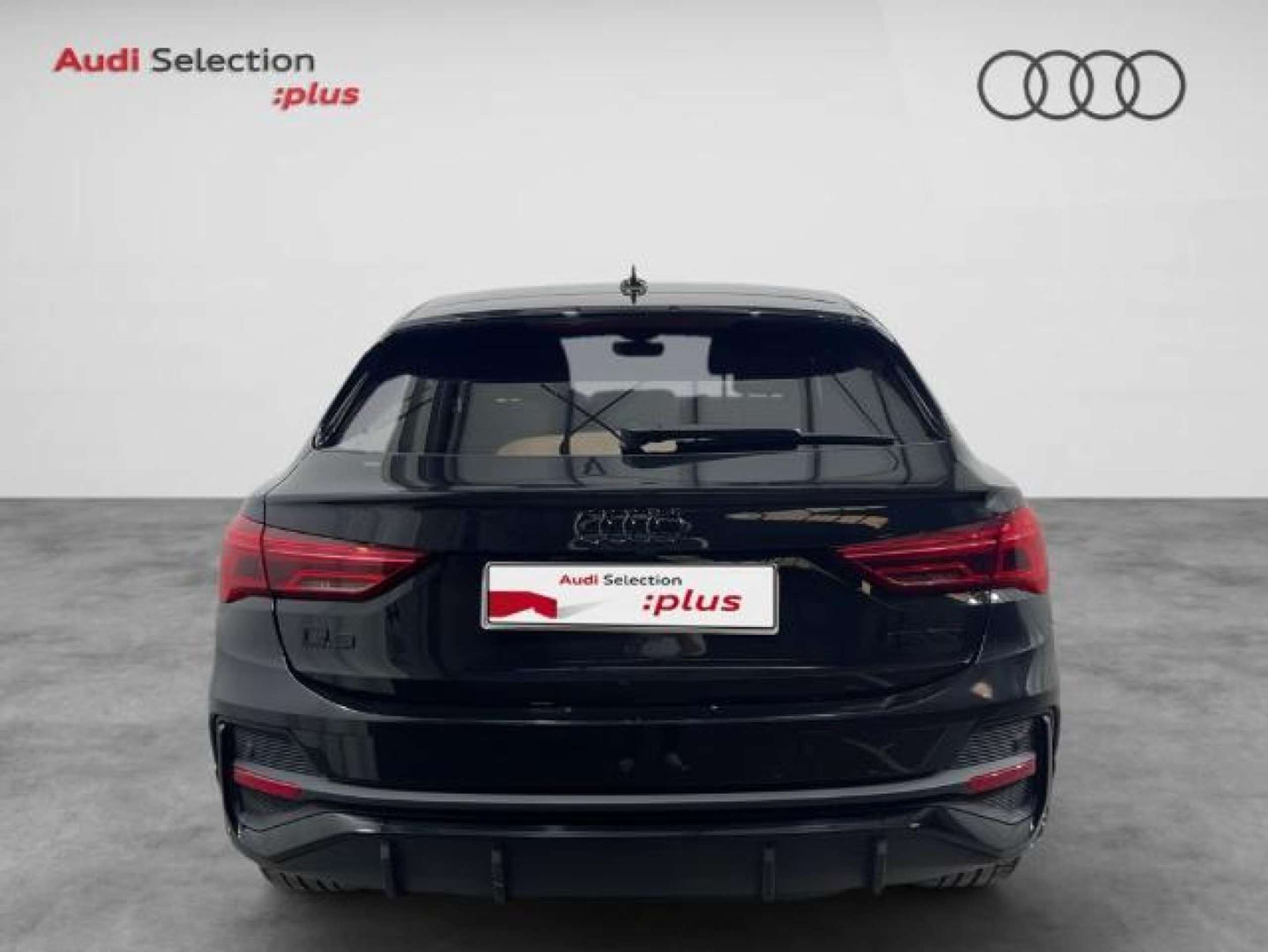 Audi - Q3