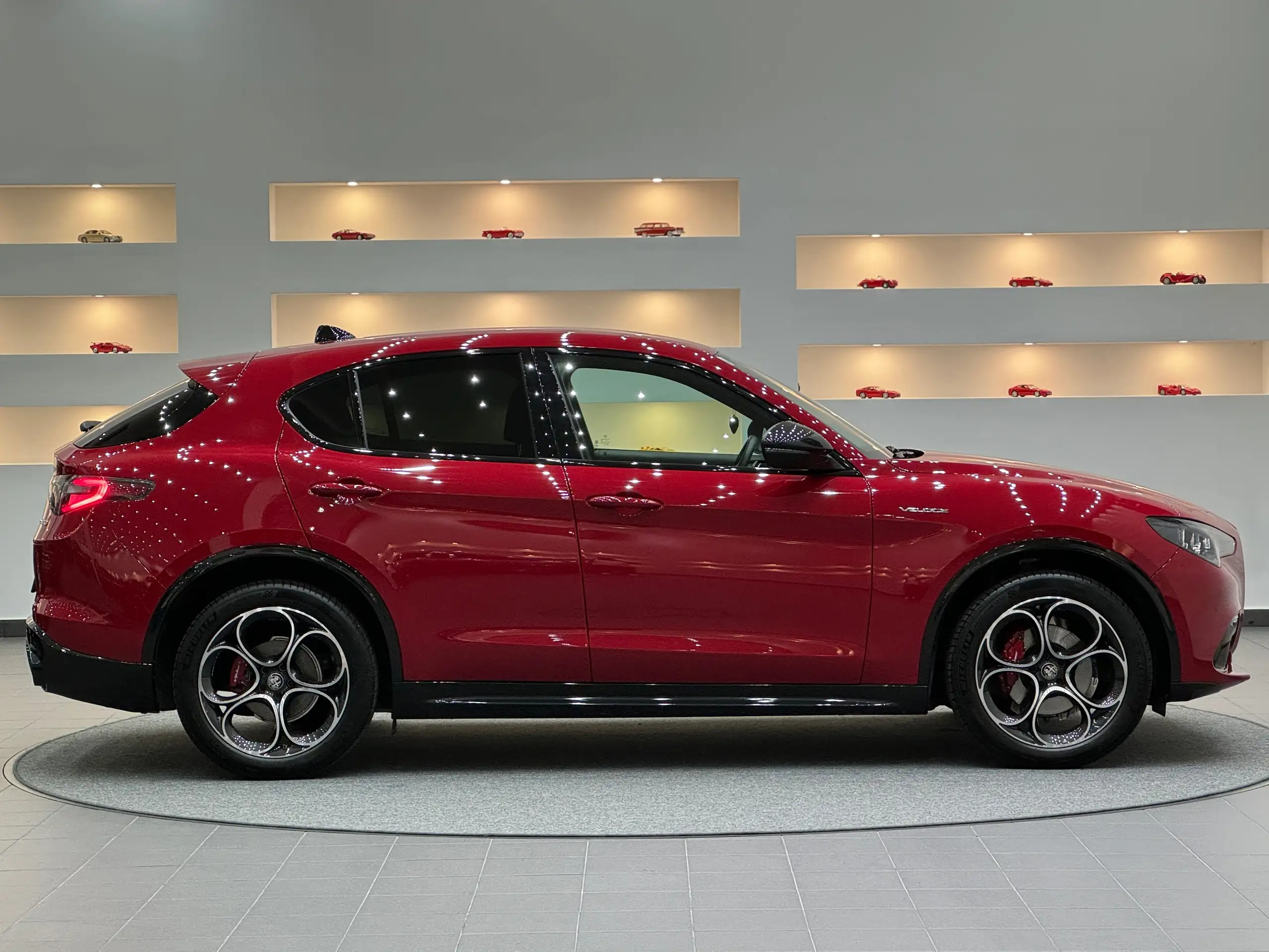 Alfa Romeo - Stelvio