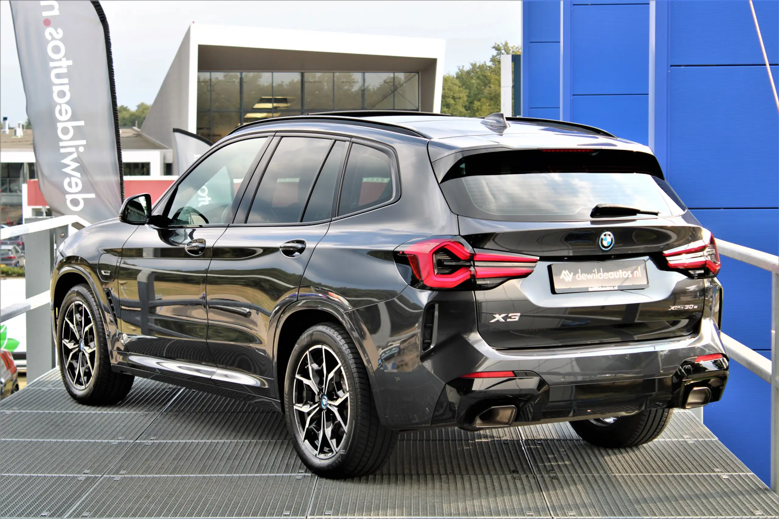 BMW - X3