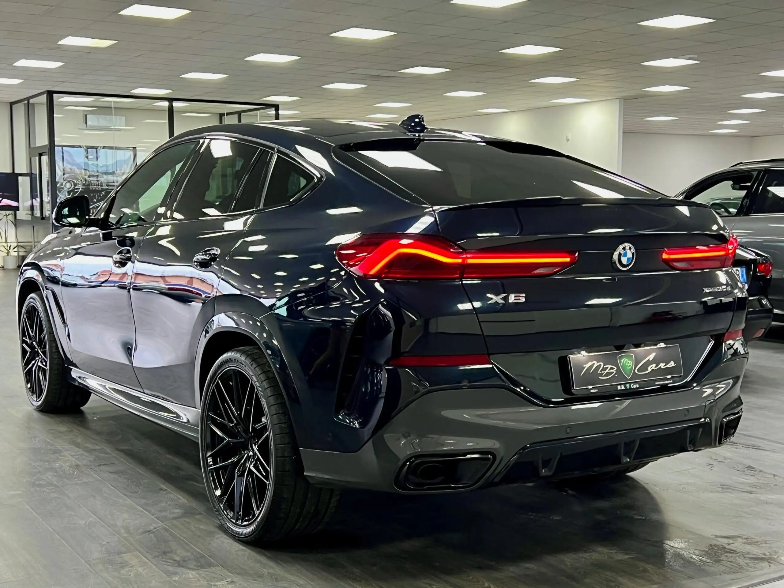 BMW - X6