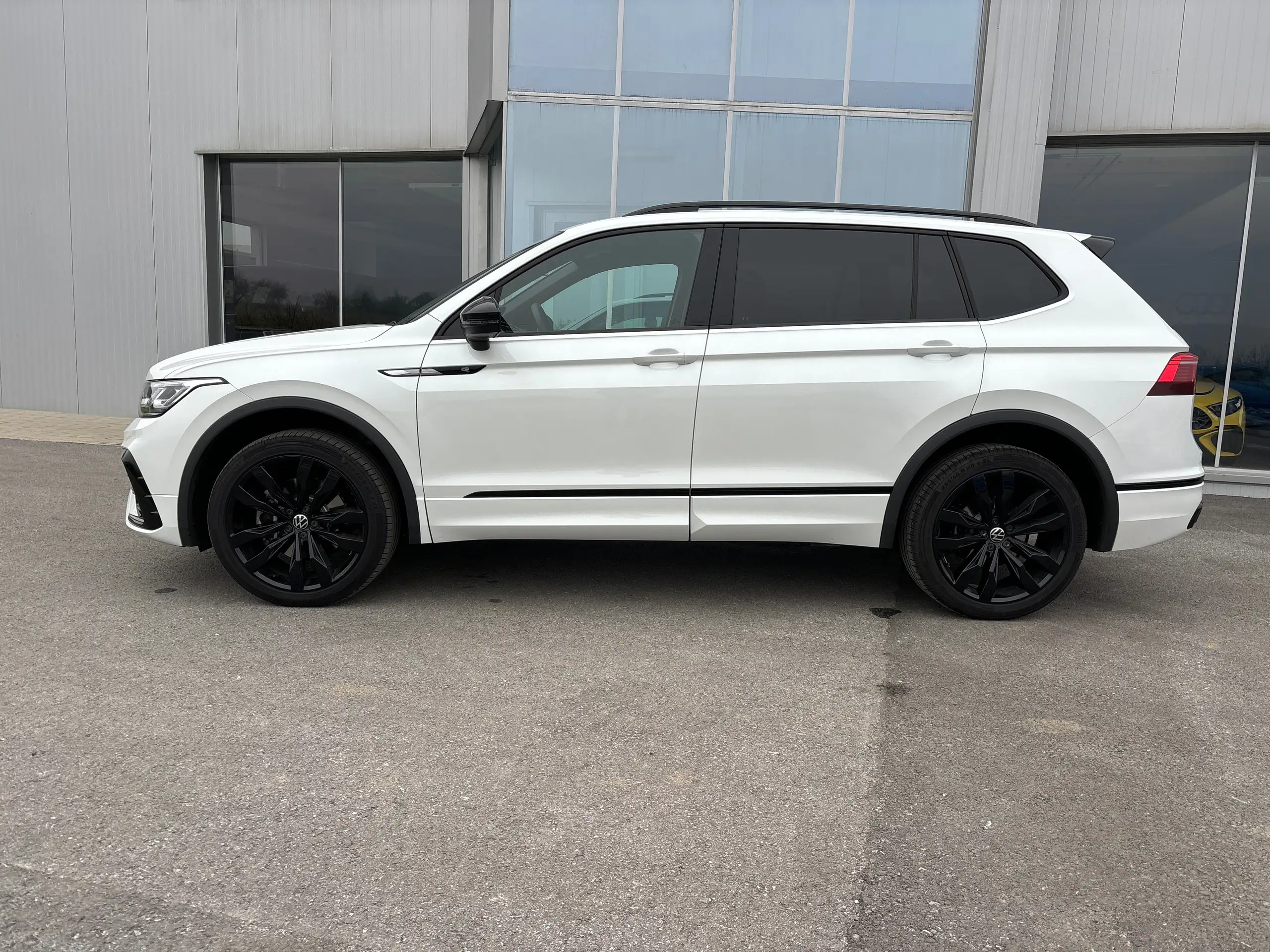 Volkswagen - Tiguan Allspace