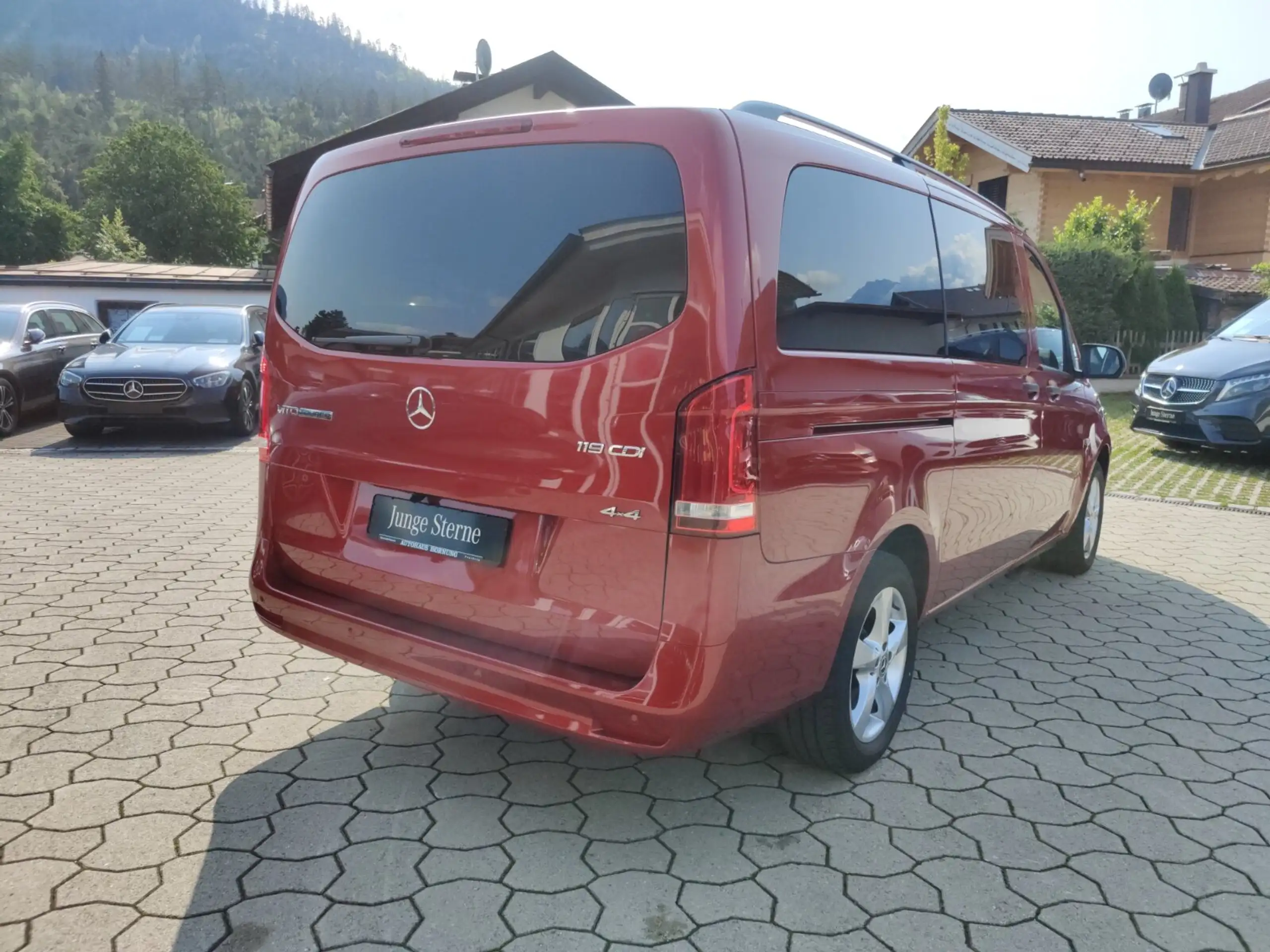 Mercedes-Benz - Vito