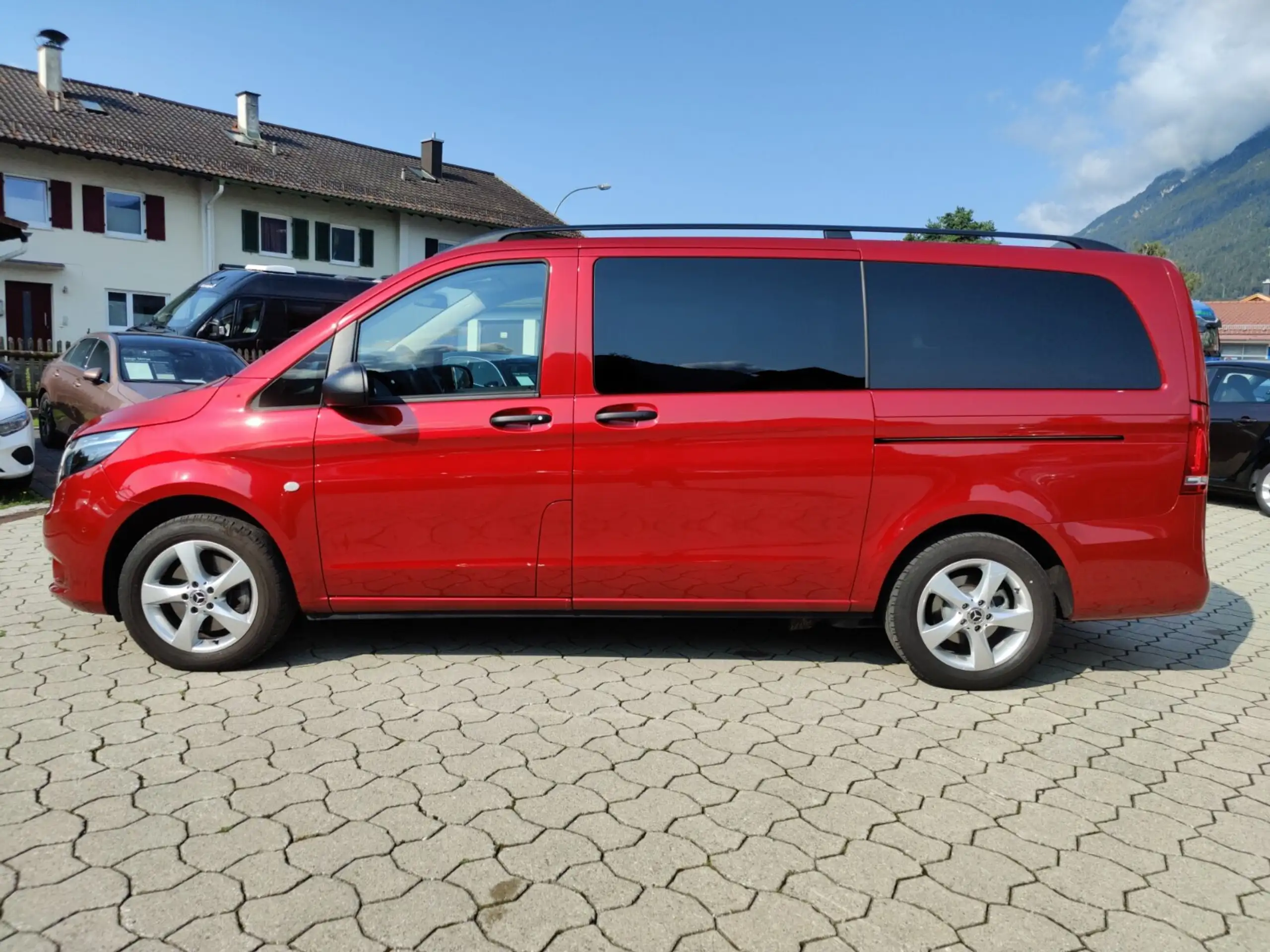 Mercedes-Benz - Vito