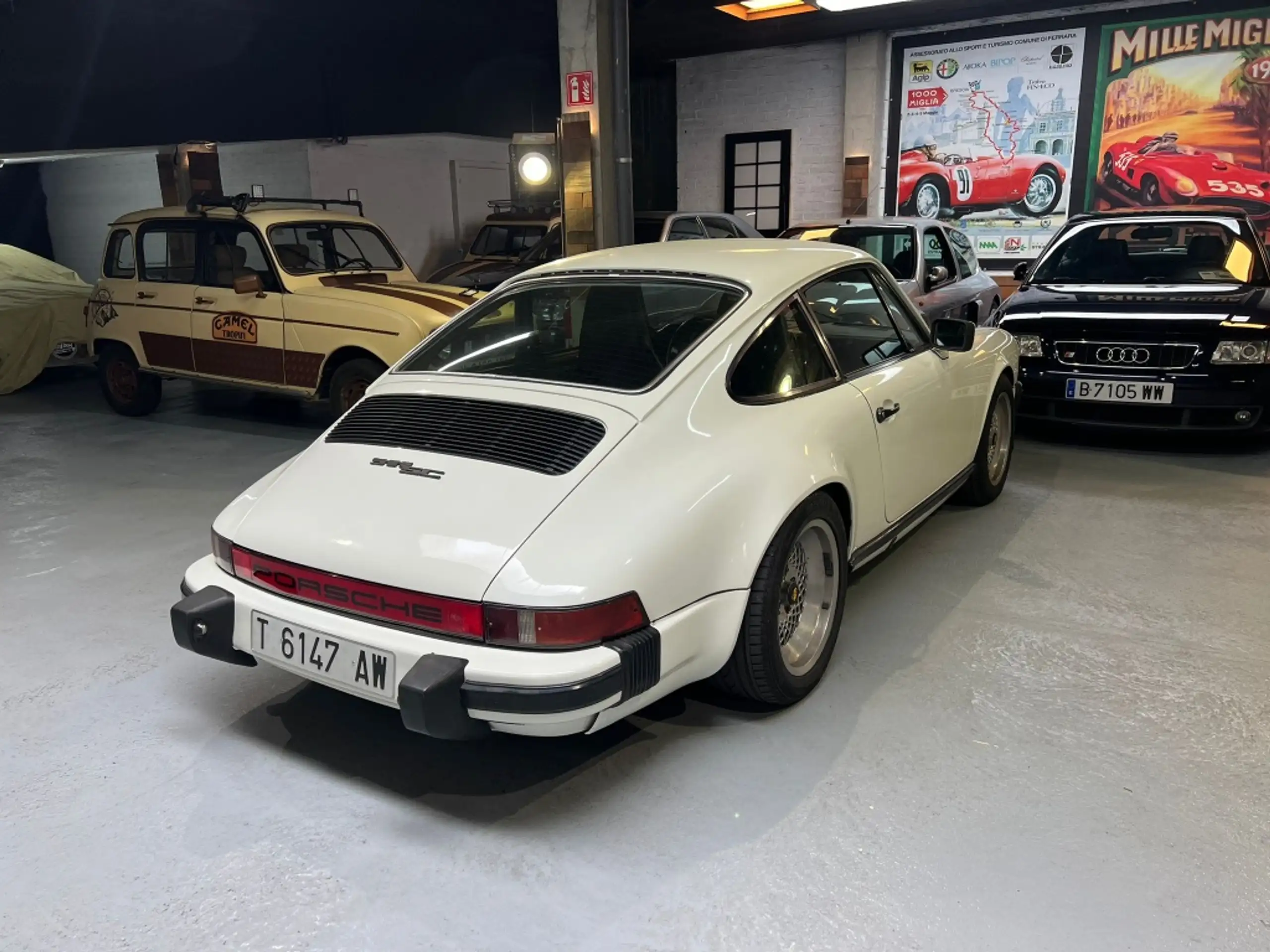 Porsche - 911