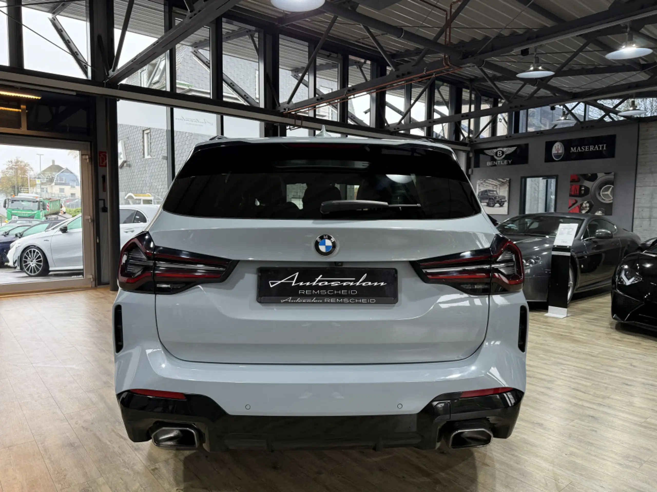 BMW - X3