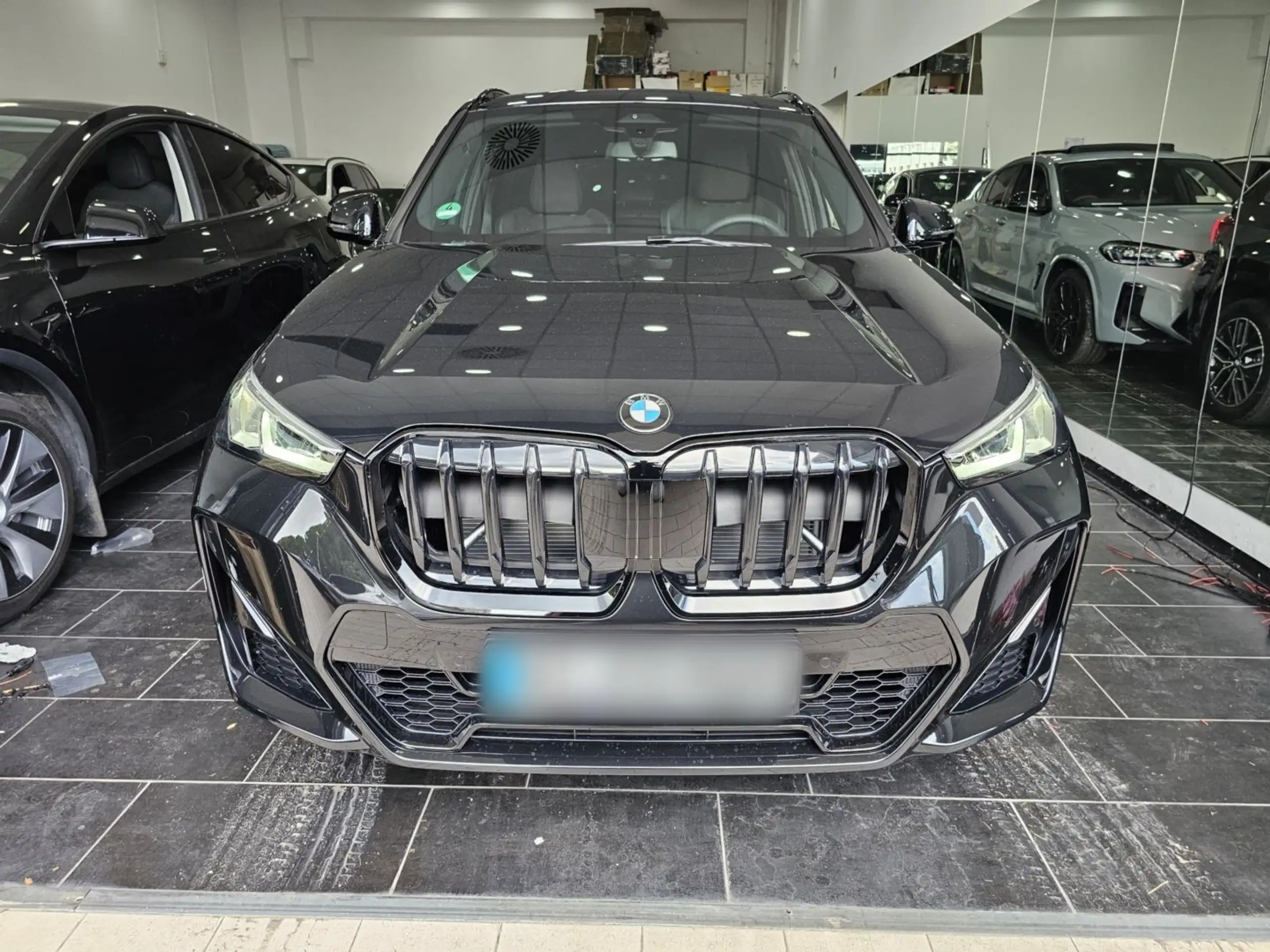 BMW - X1