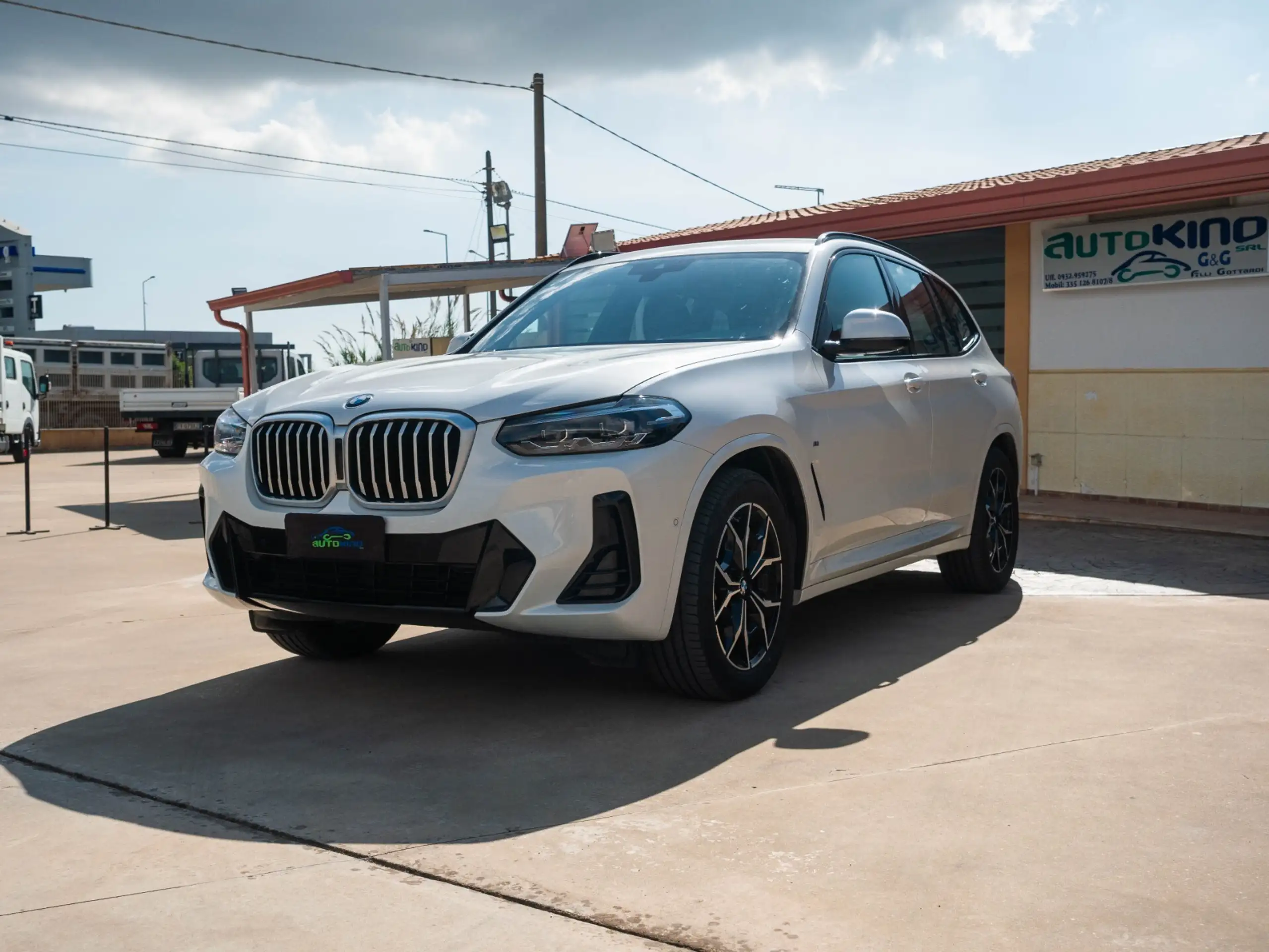 BMW - X3