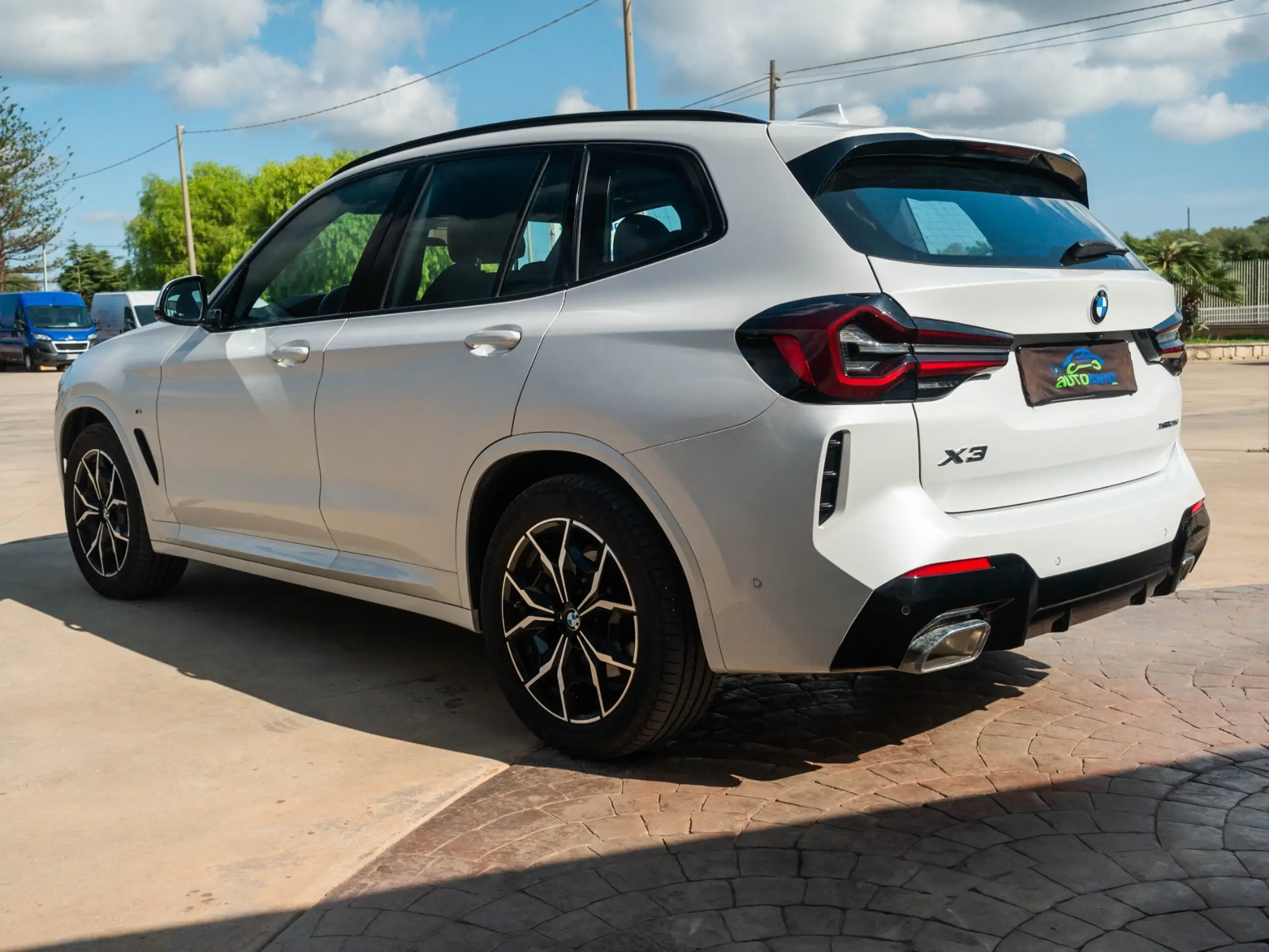 BMW - X3