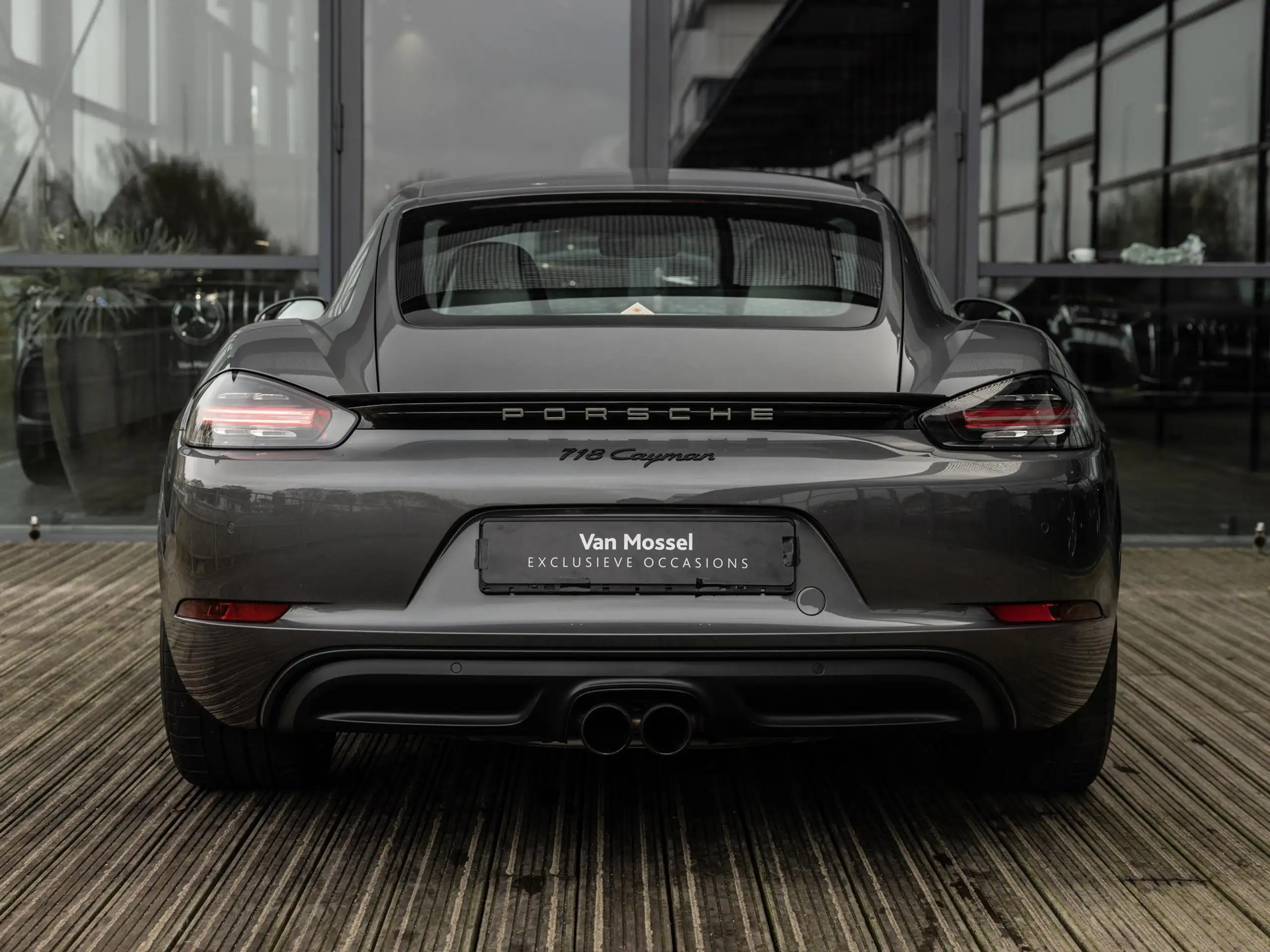 Porsche - Cayman