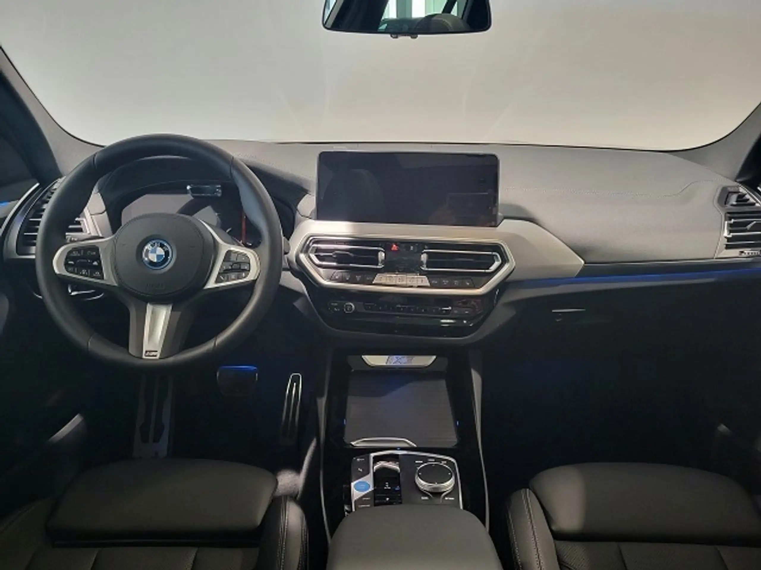 BMW - iX3