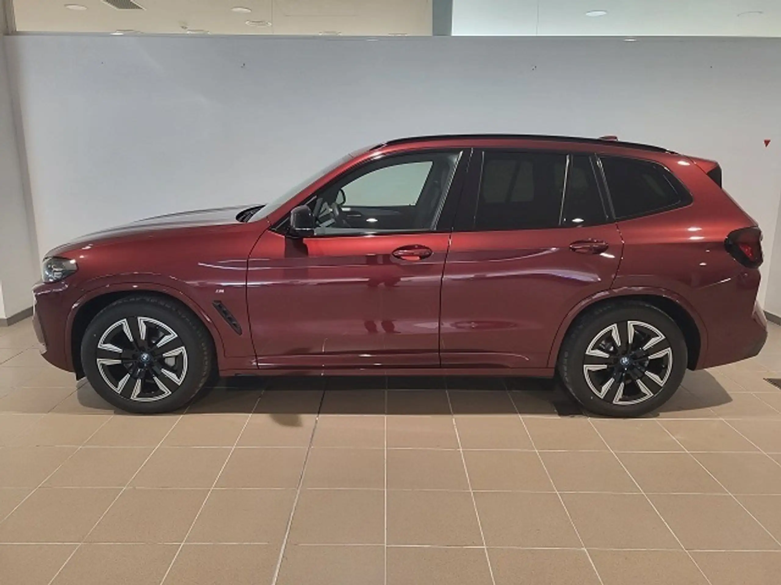 BMW - iX3