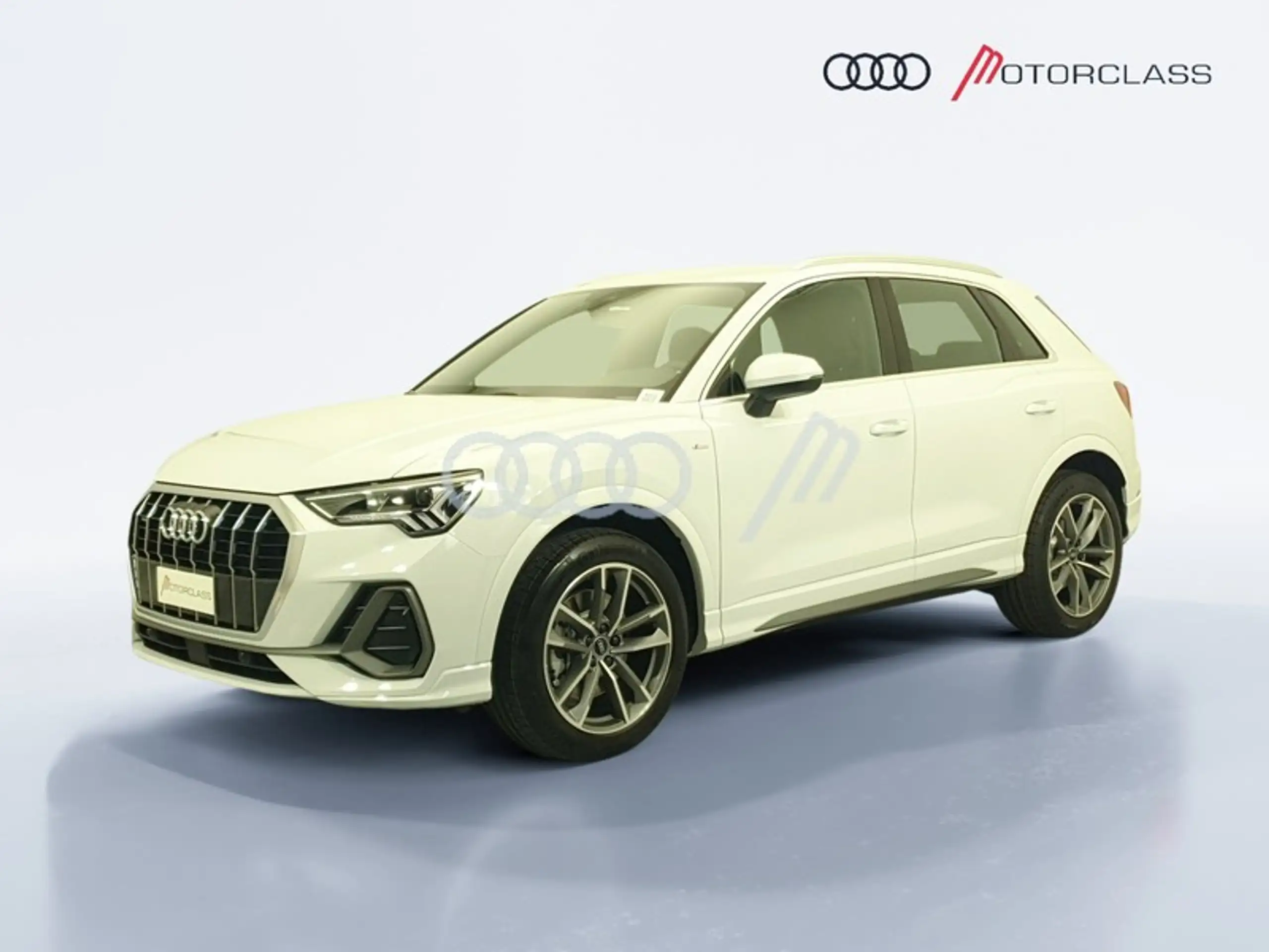 Audi - Q3