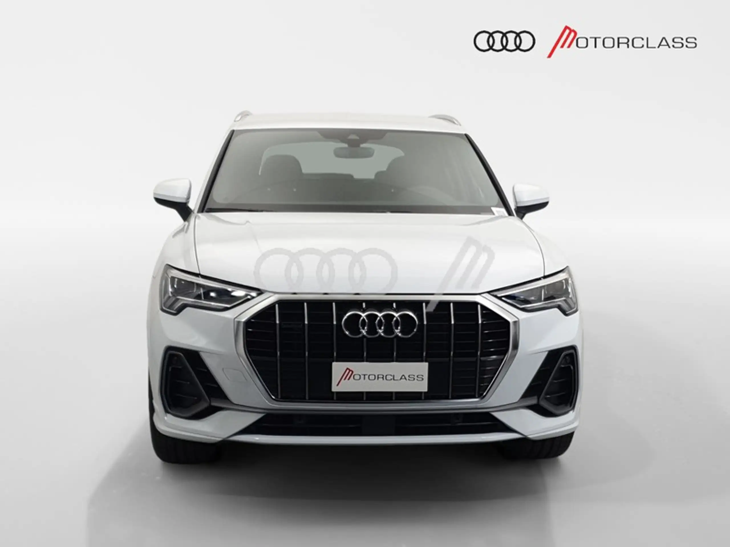 Audi - Q3