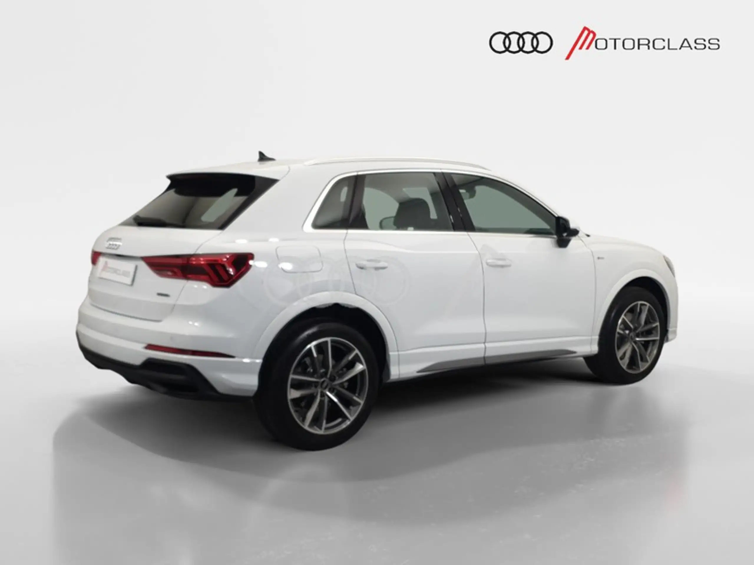 Audi - Q3