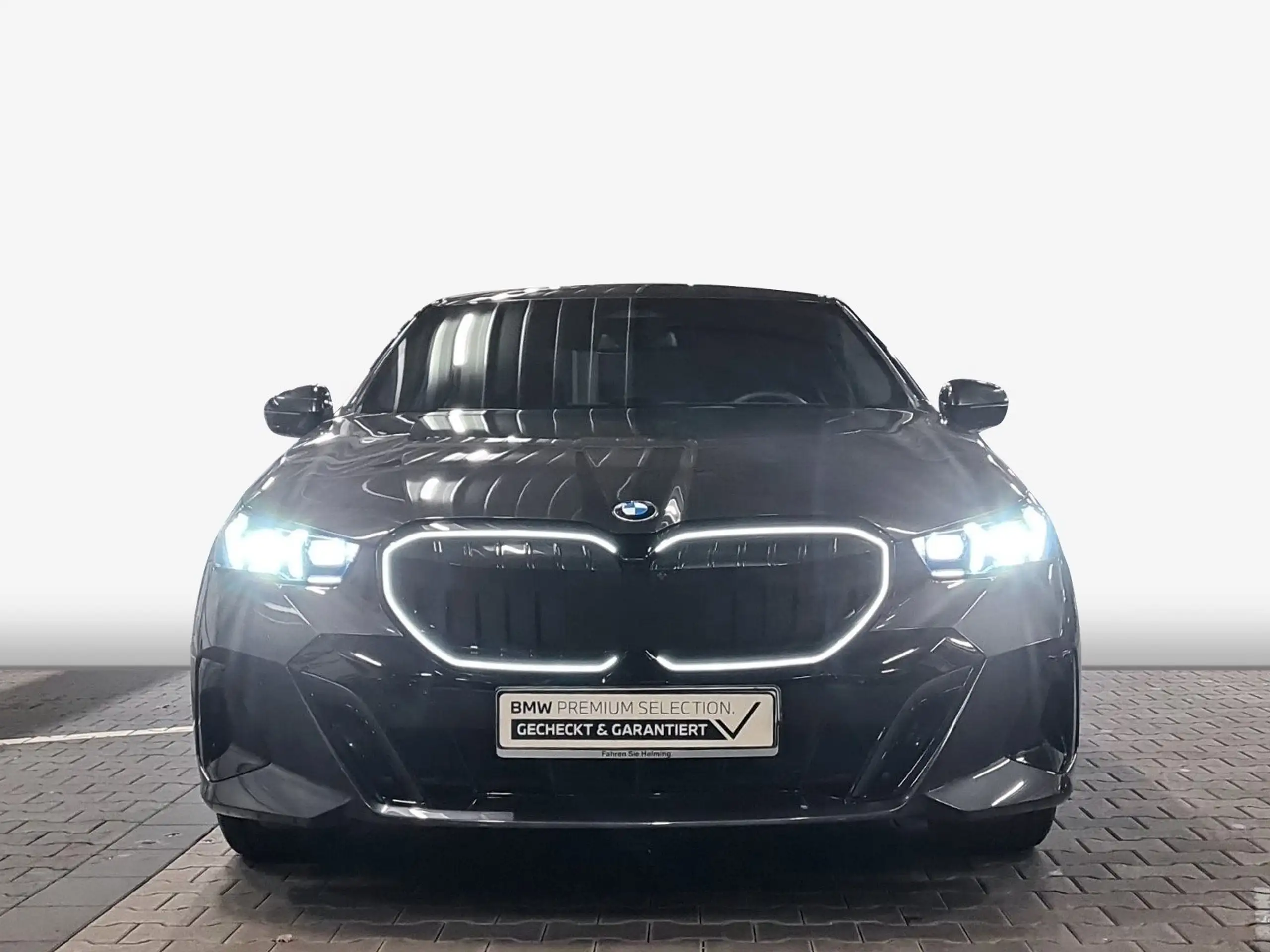 BMW - 520