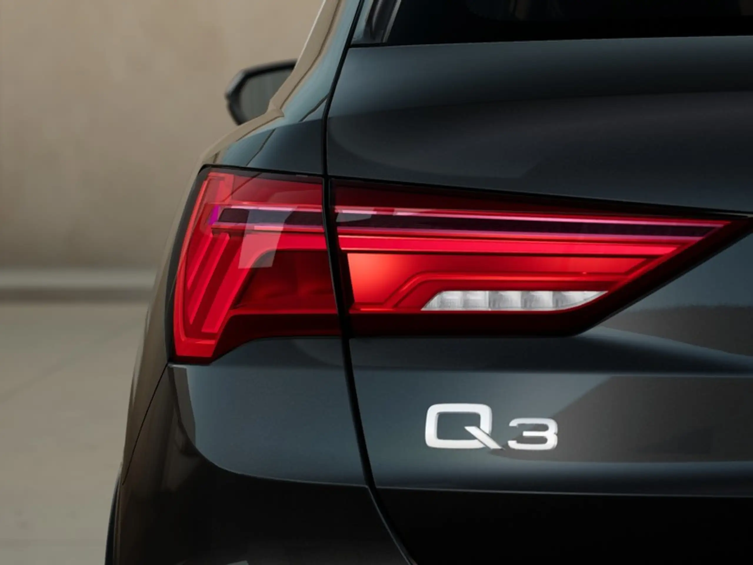 Audi - Q3