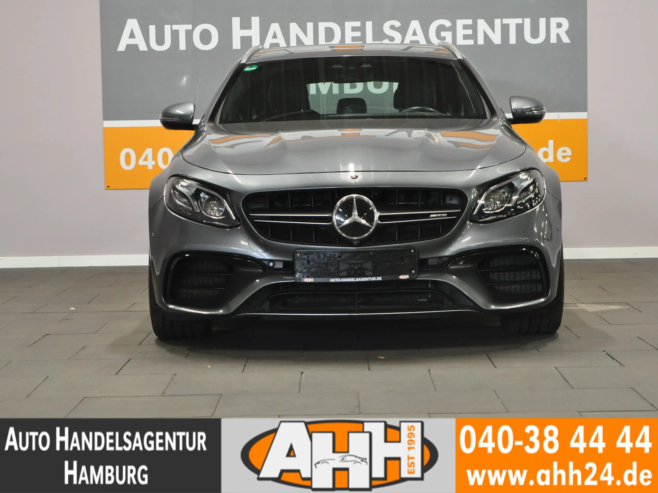 Mercedes-Benz - E 63 AMG