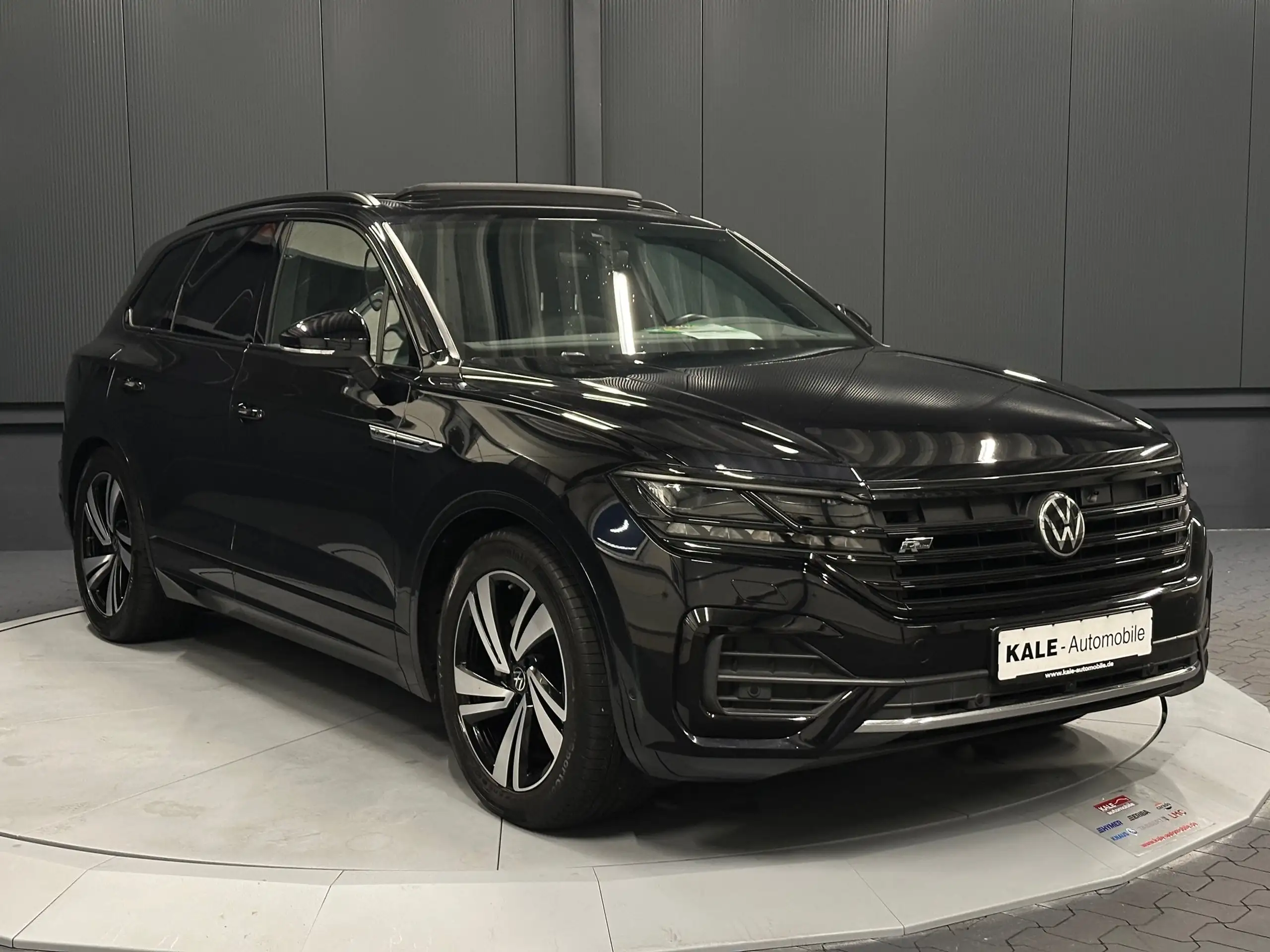 Volkswagen - Touareg