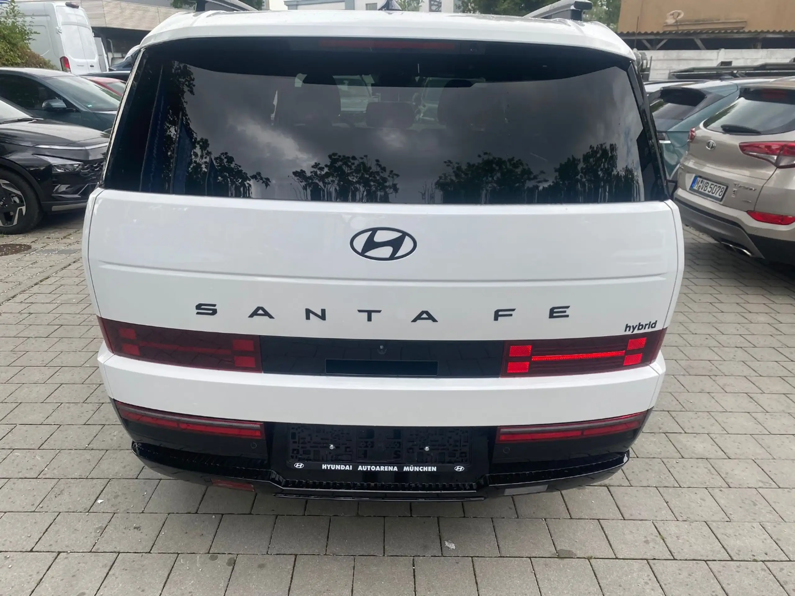 Hyundai - SANTA FE