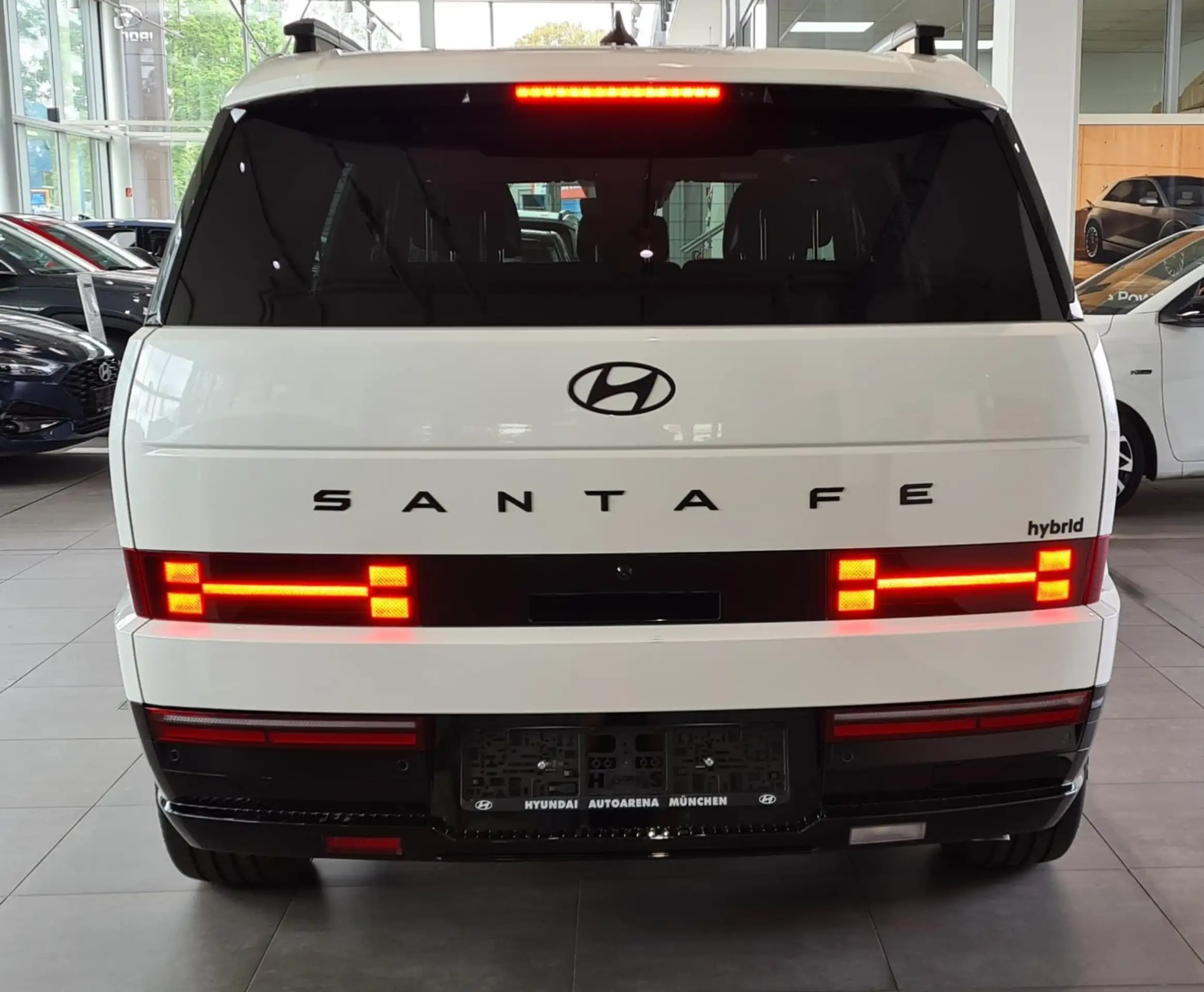 Hyundai - SANTA FE