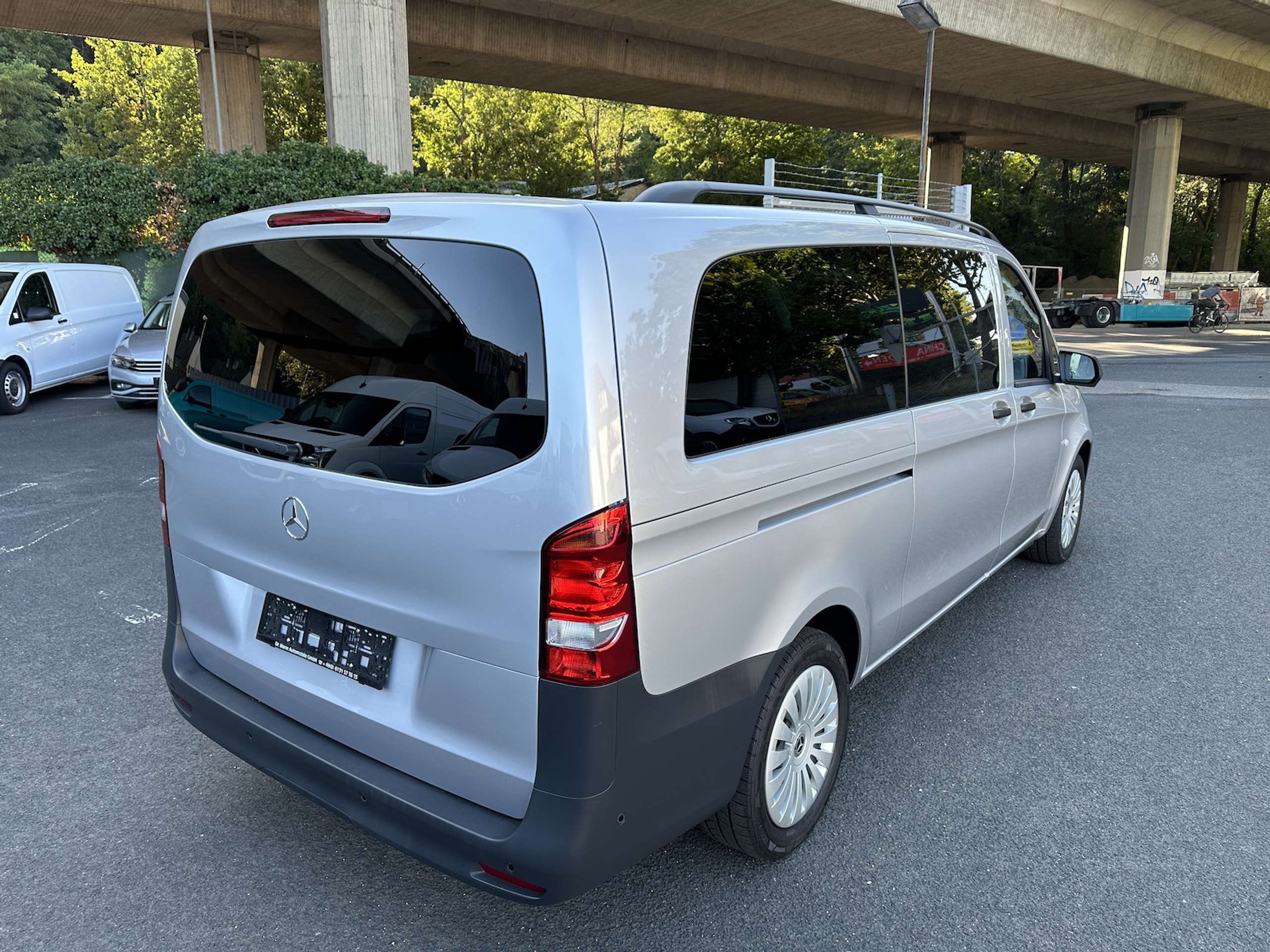 Mercedes-Benz - Vito