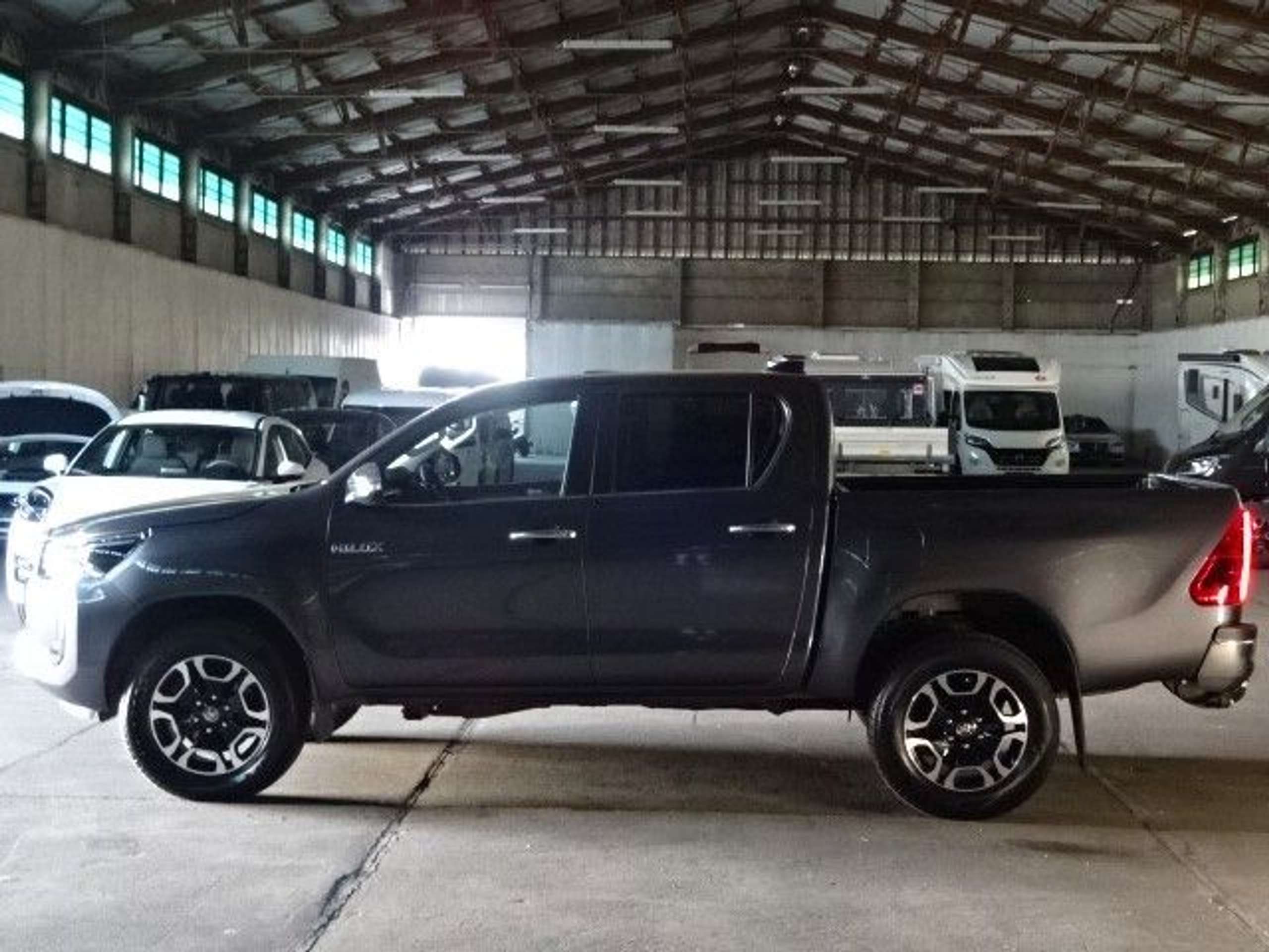 Toyota - Hilux