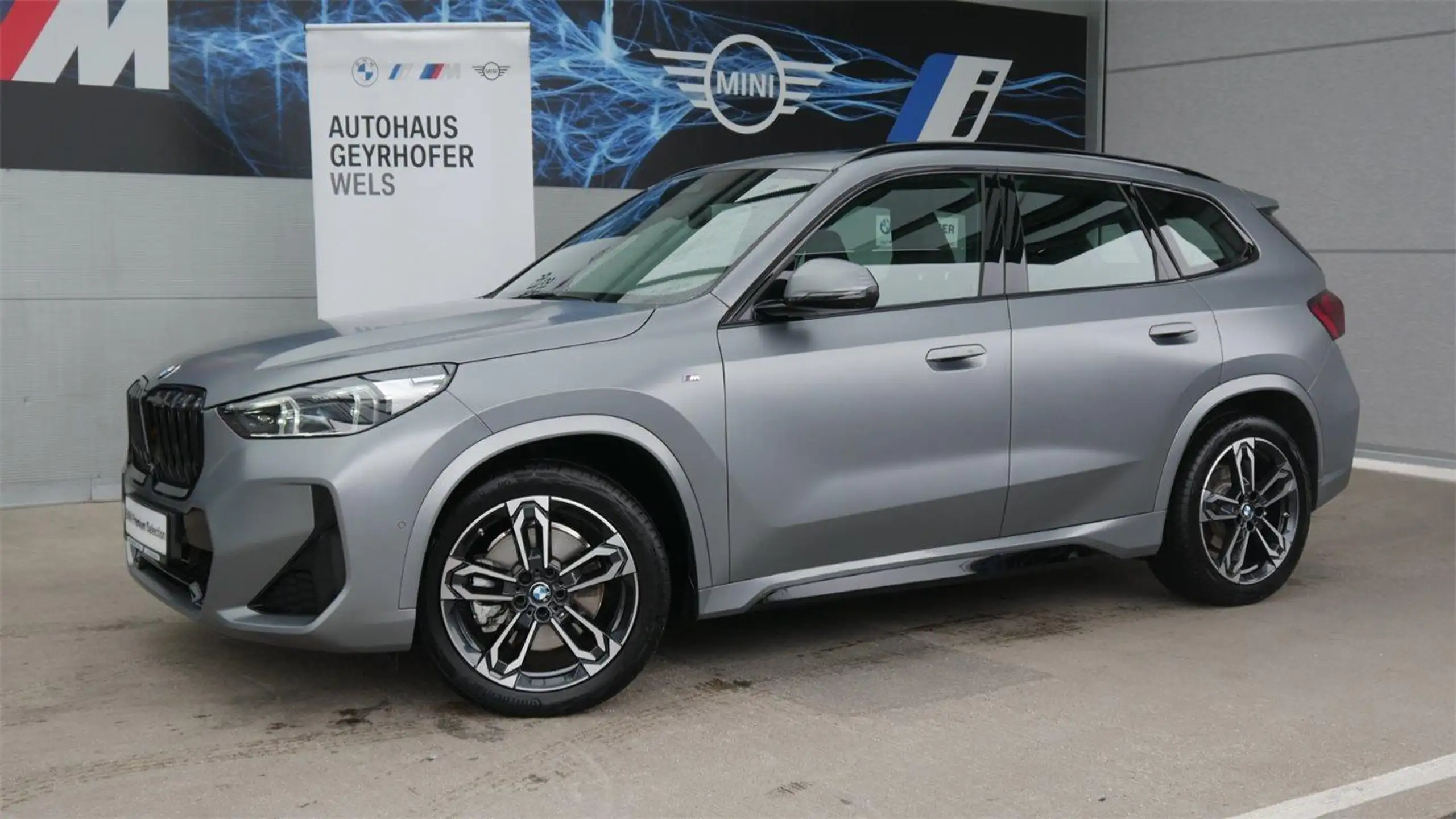 BMW - X1