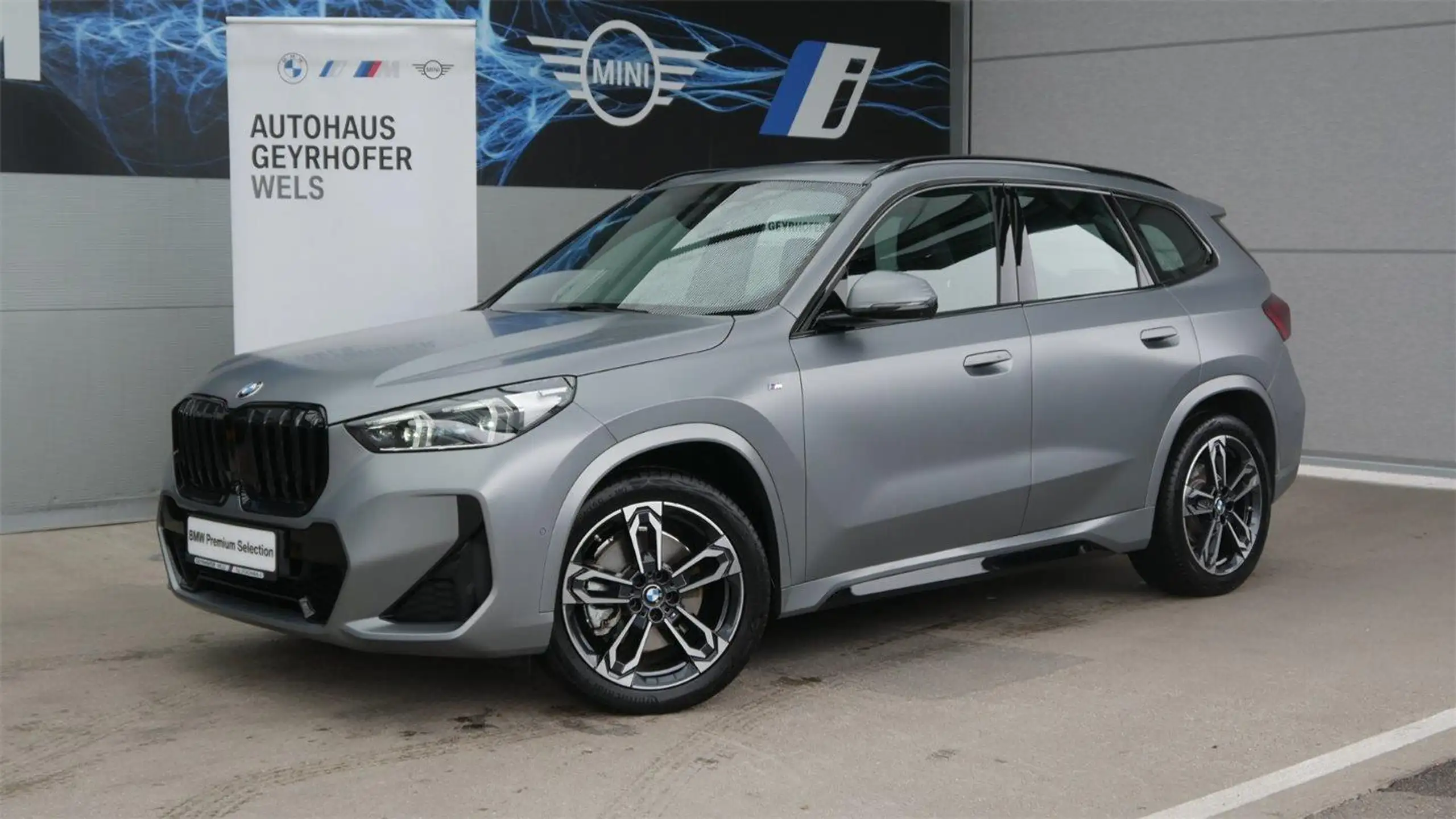 BMW - X1