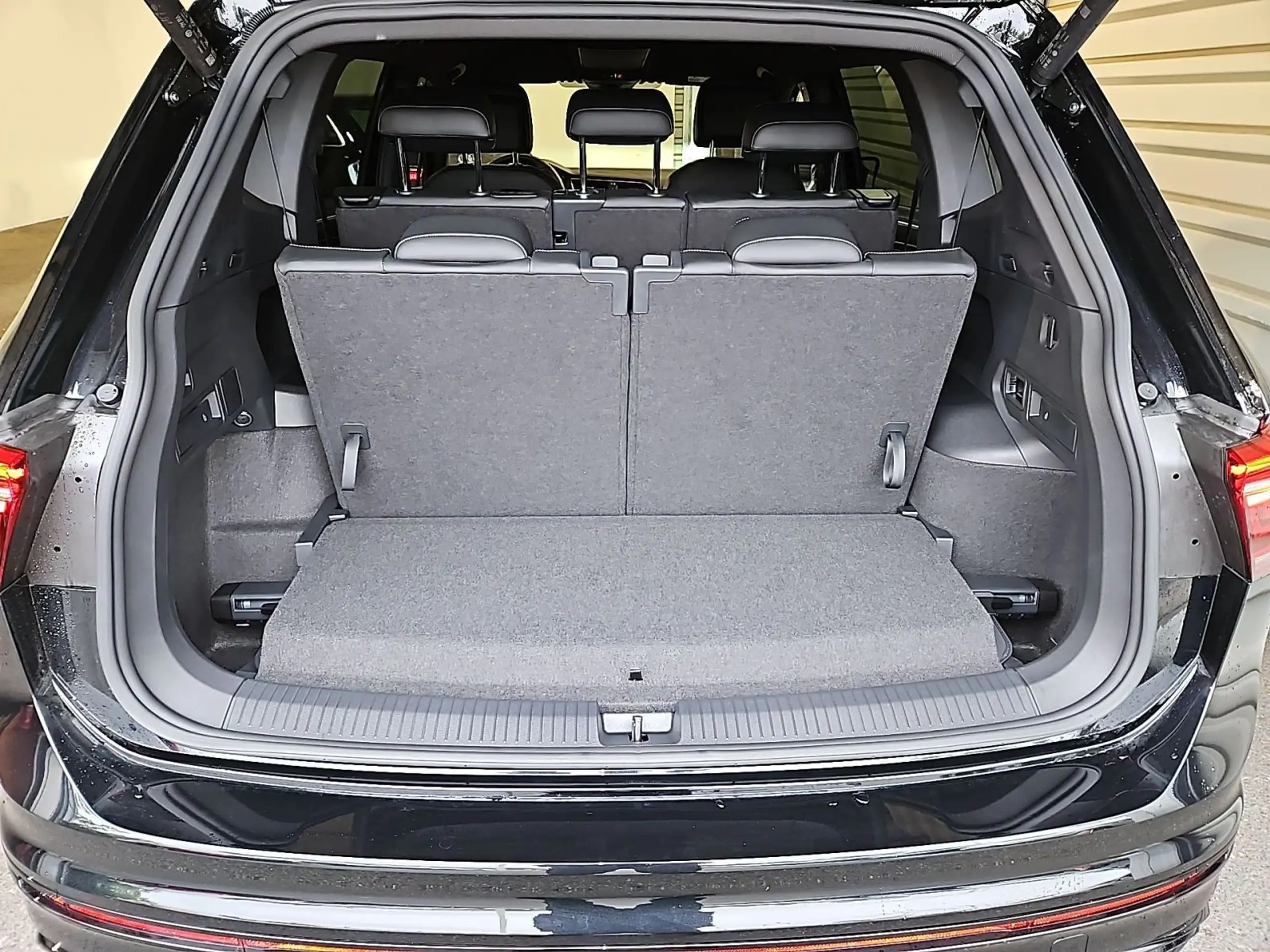 Volkswagen - Tiguan Allspace