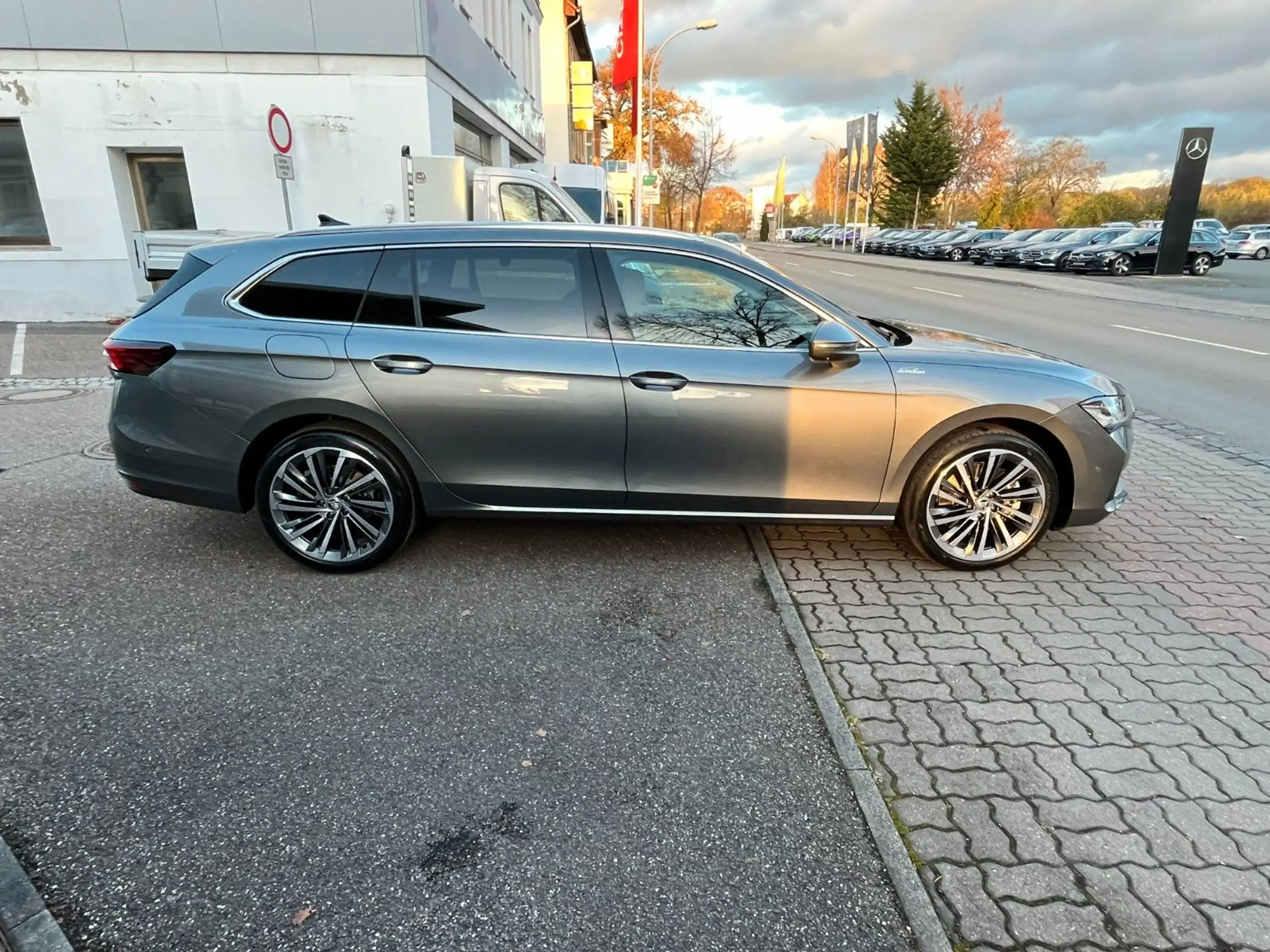 Skoda - Superb