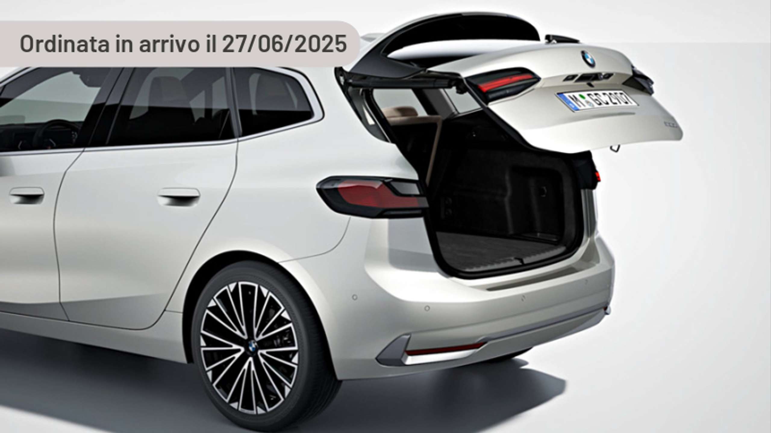 BMW 223 2019