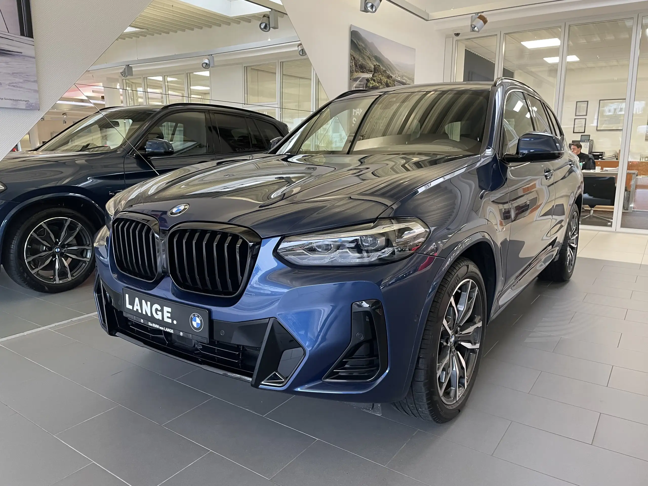 BMW - X3