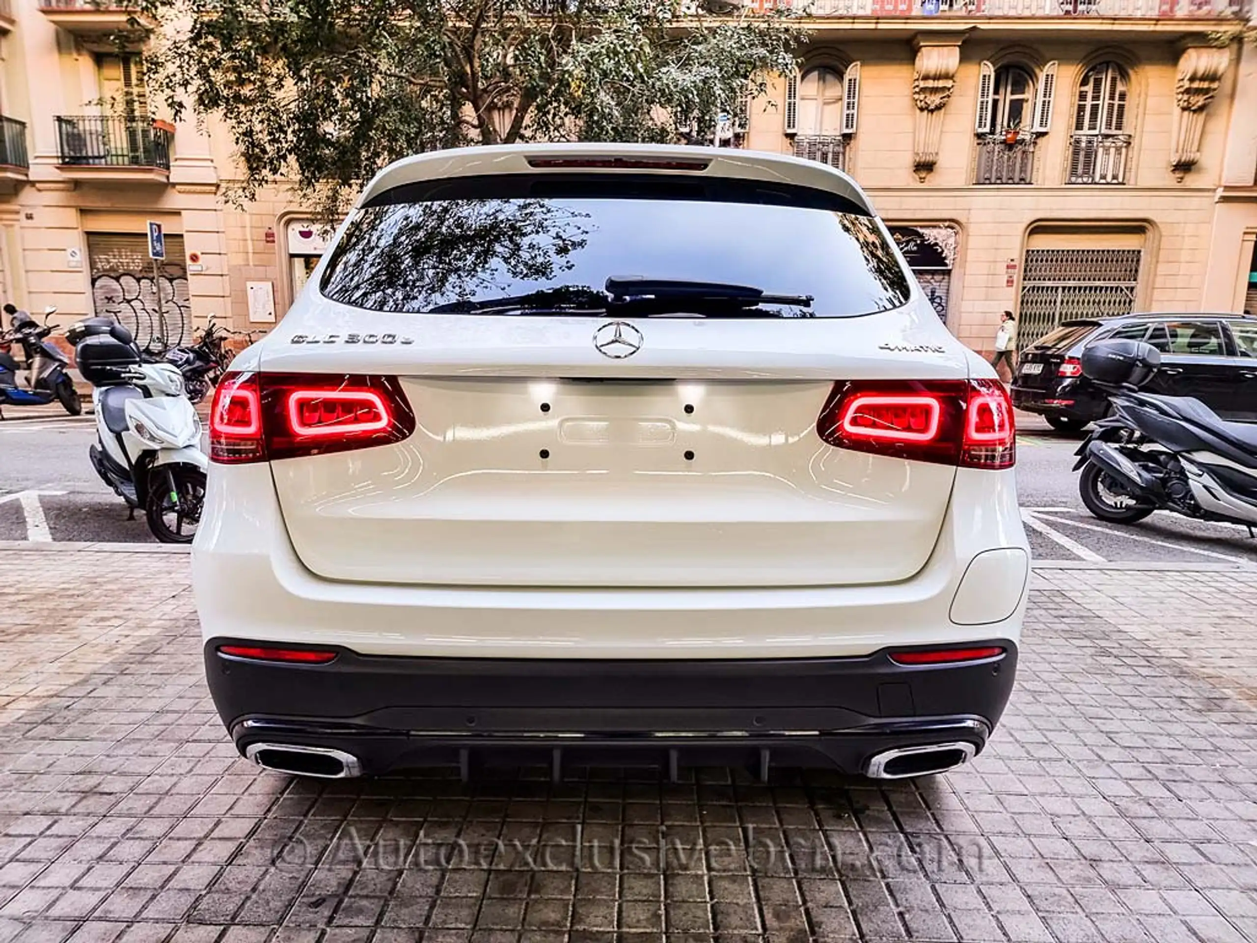 Mercedes-Benz - GLC 300