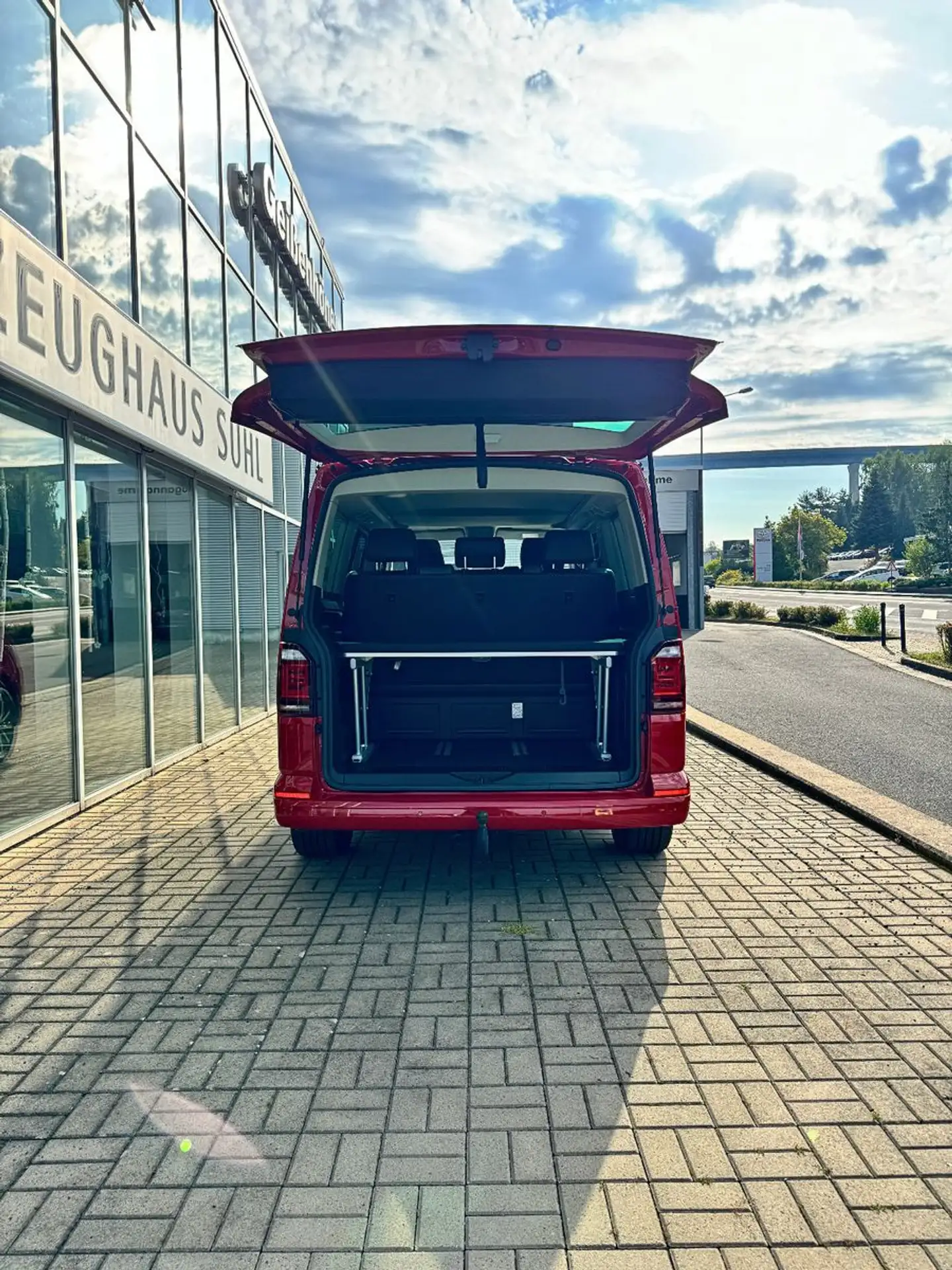 Volkswagen - T6 California