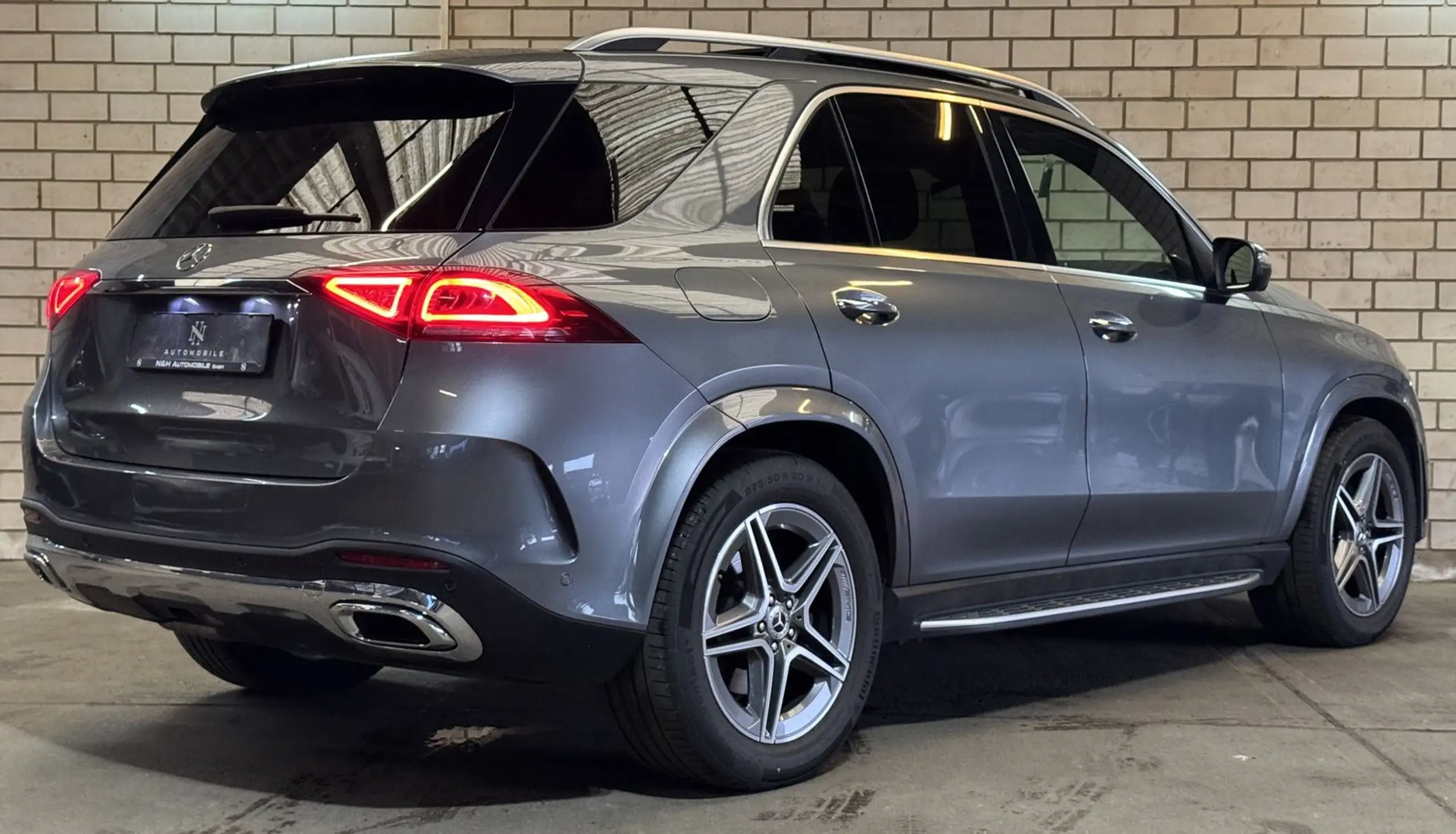 Mercedes-Benz - GLE 400