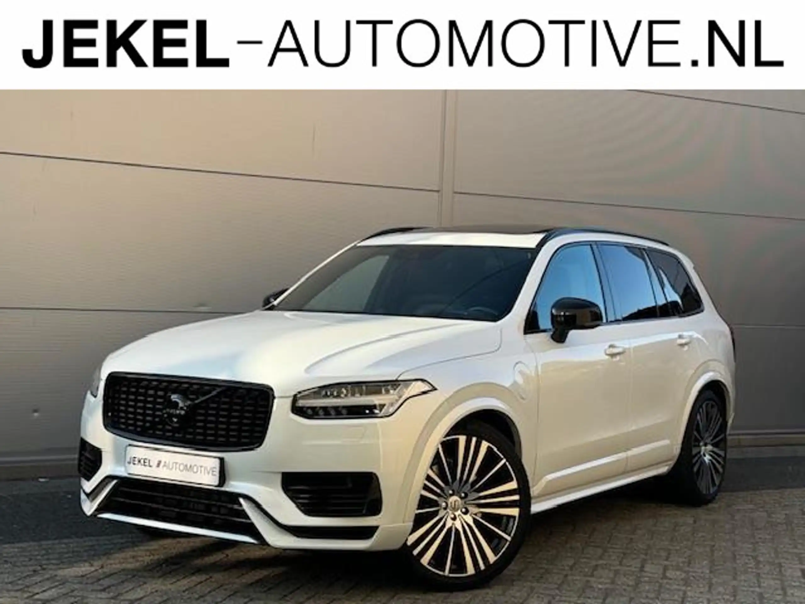 Volvo - XC90