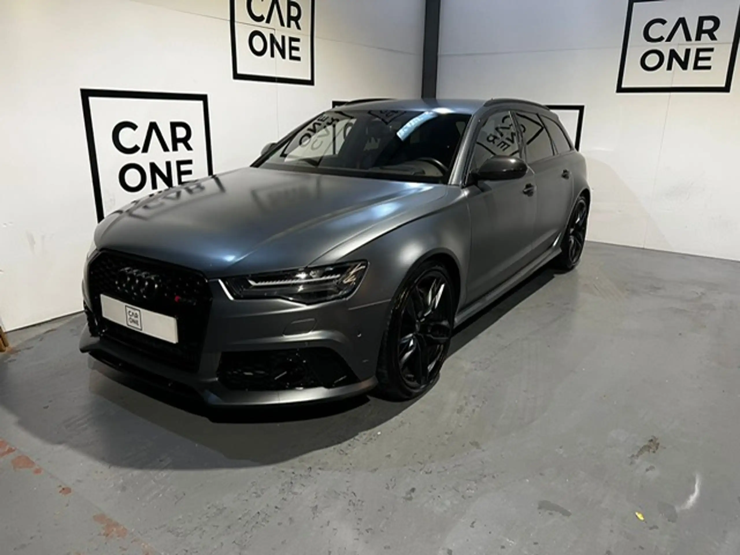 Audi - RS6