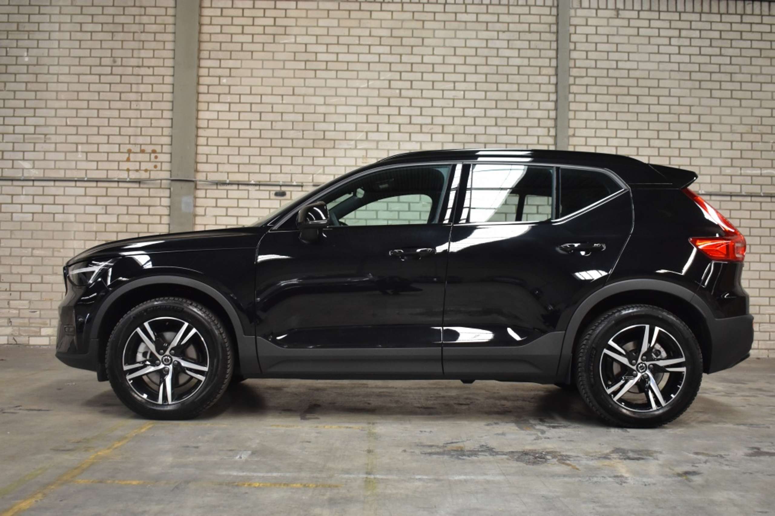 Volvo - XC40