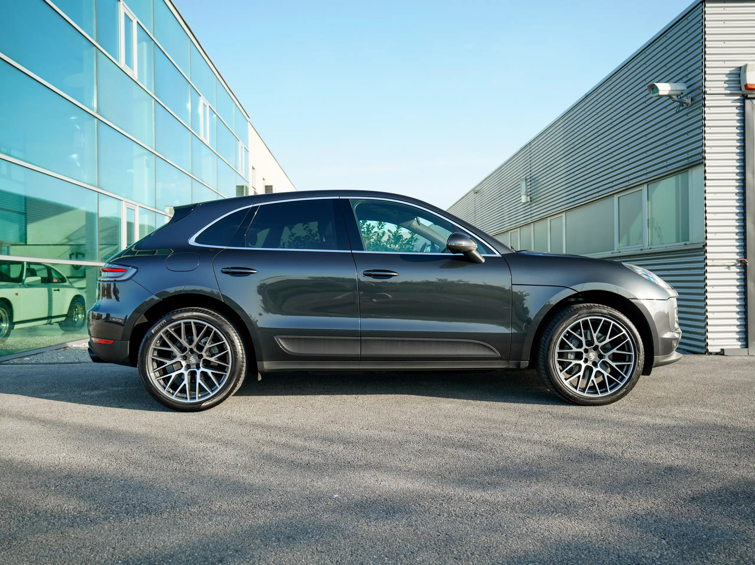 Porsche - Macan