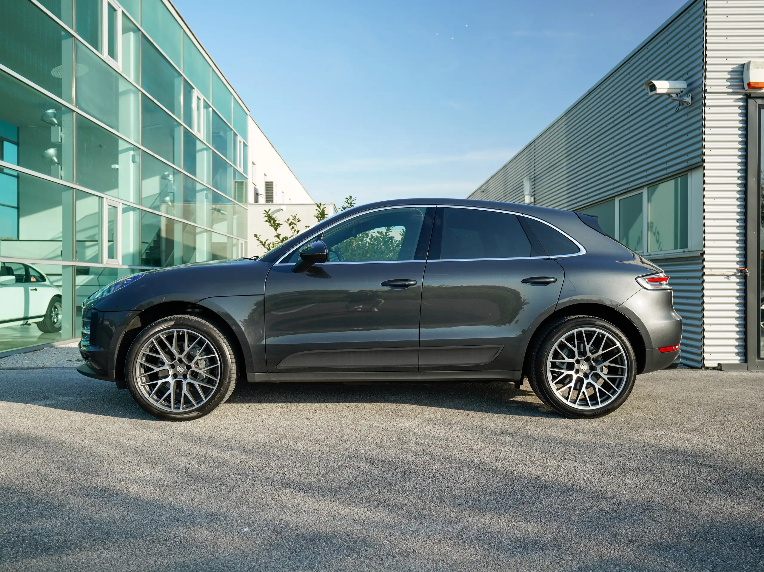 Porsche - Macan