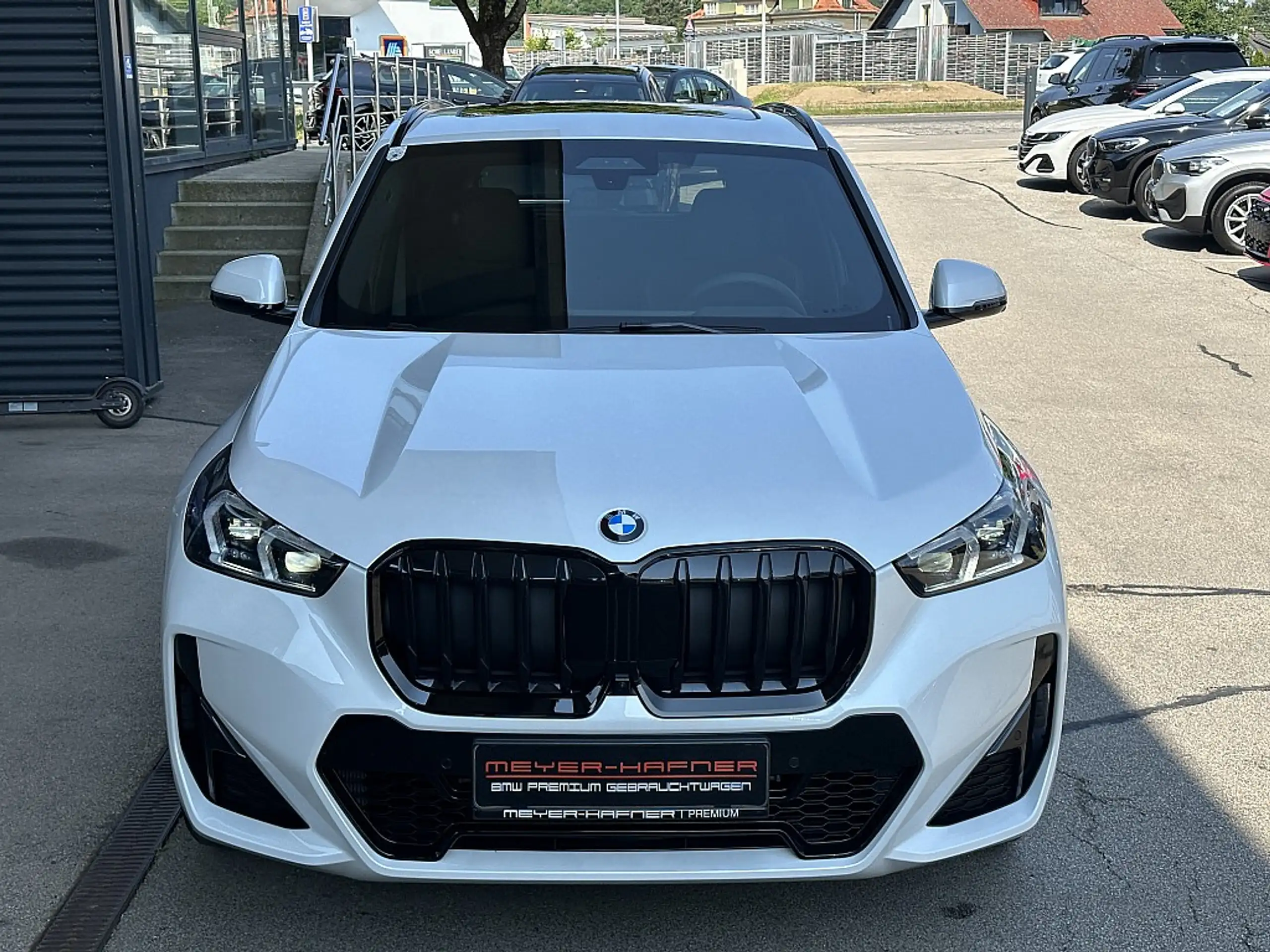 BMW - X1