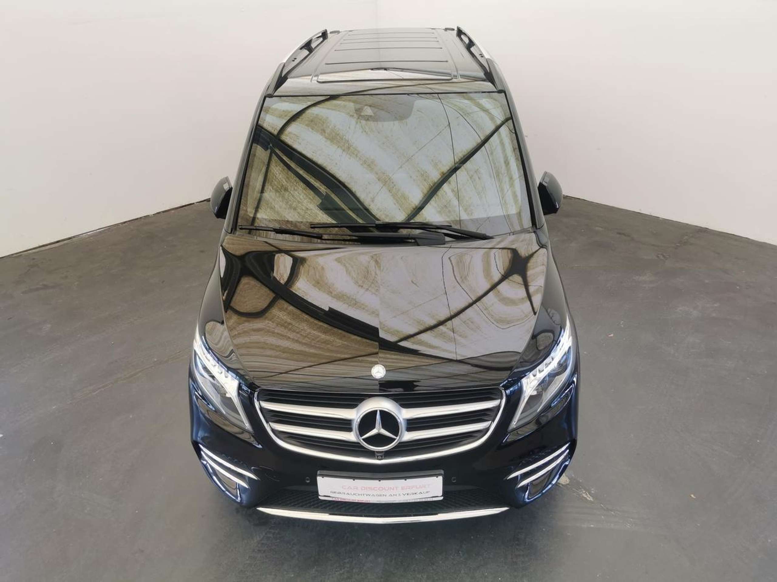 Mercedes-Benz - V 250