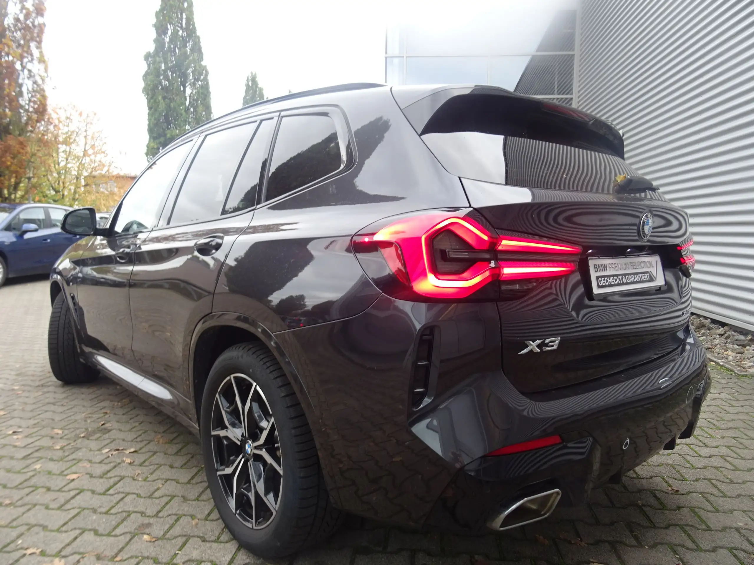 BMW - X3