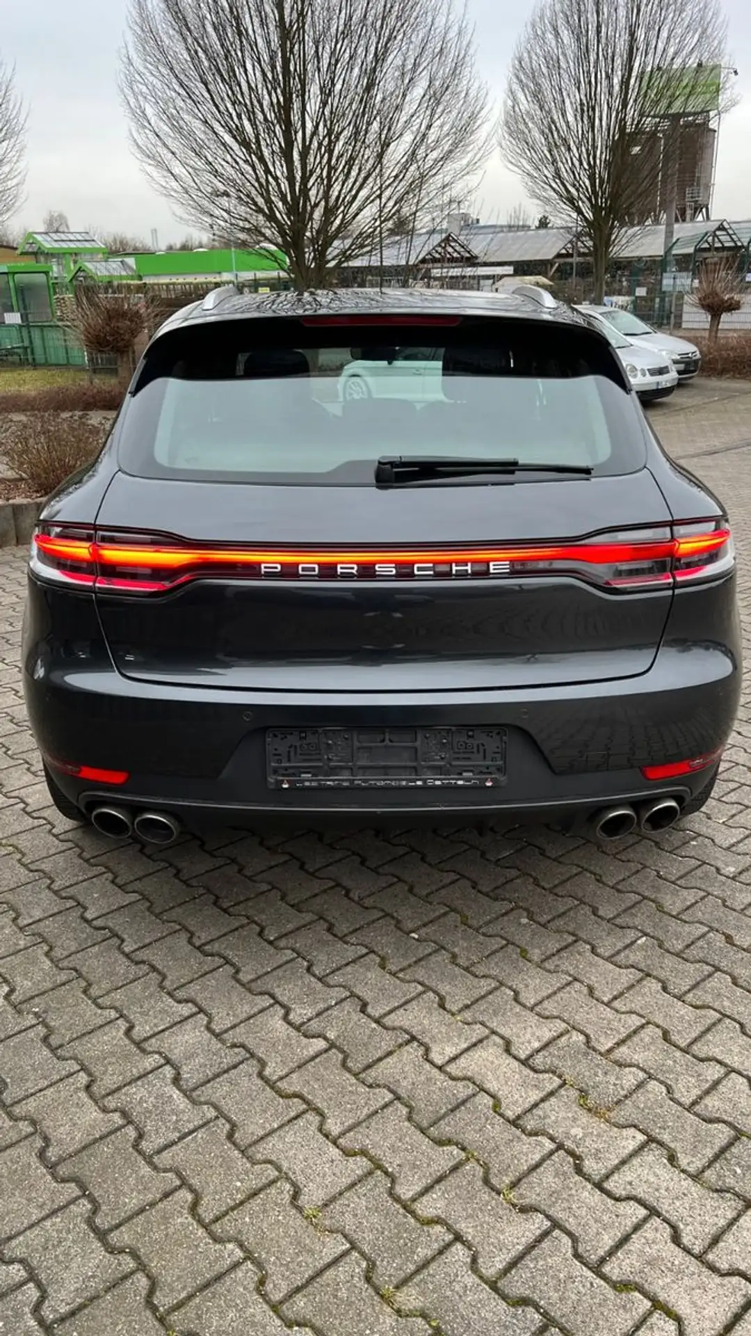 Porsche - Macan