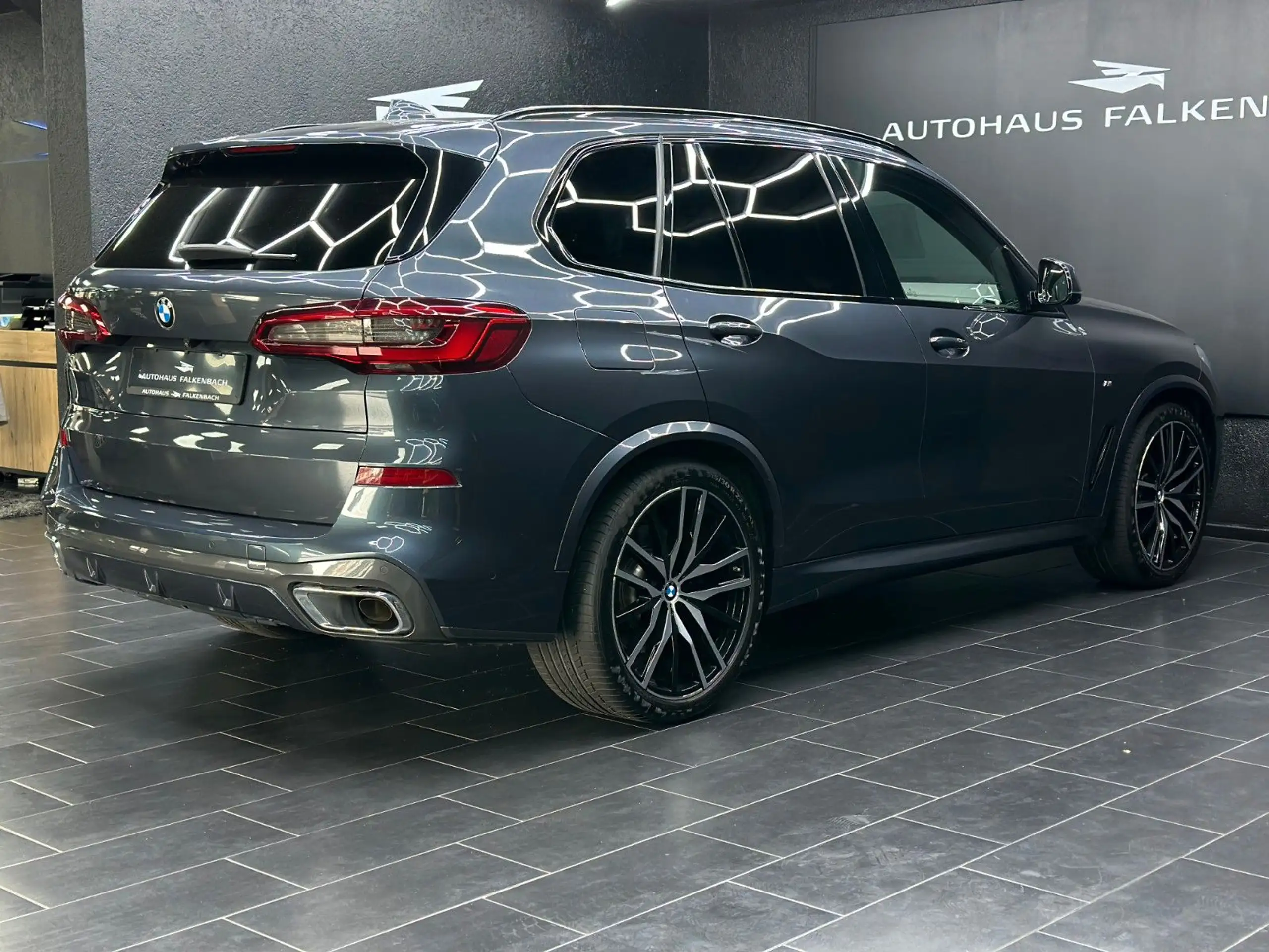 BMW - X5