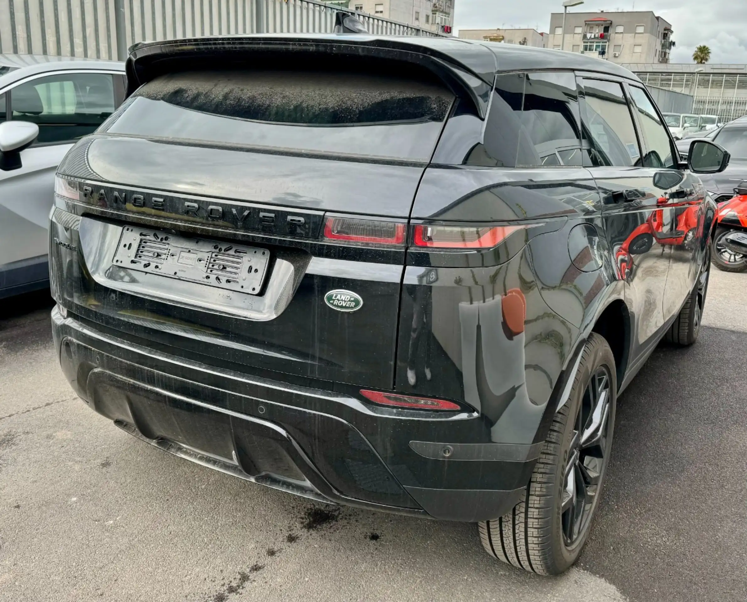 Land Rover - Range Rover Evoque