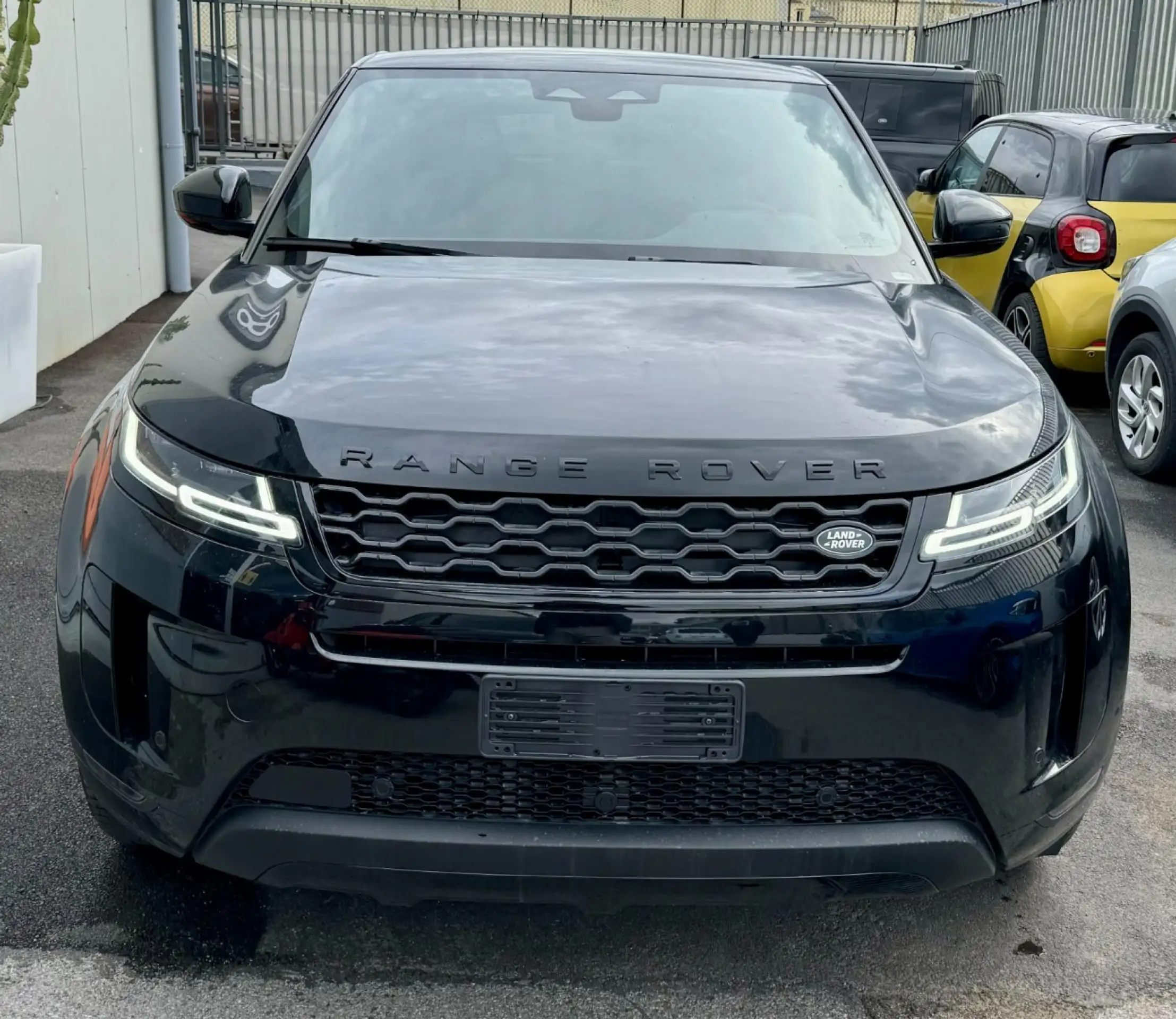 Land Rover - Range Rover Evoque